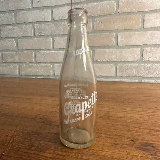 1946 Grapette ACL Soda Bottle 6oz Green Bay Oshkosh Wis