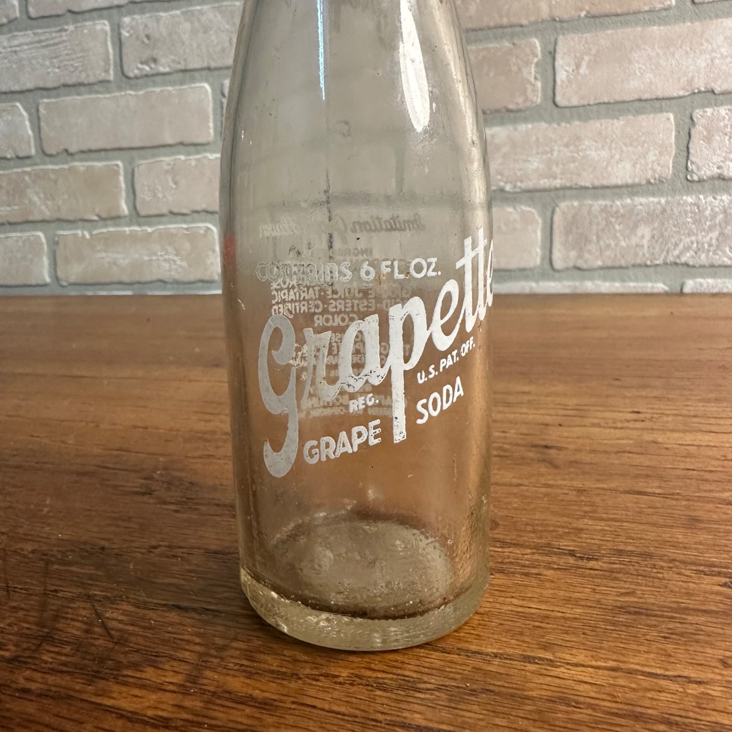 1946 Grapette ACL Soda Bottle 6oz Green Bay Oshkosh Wis