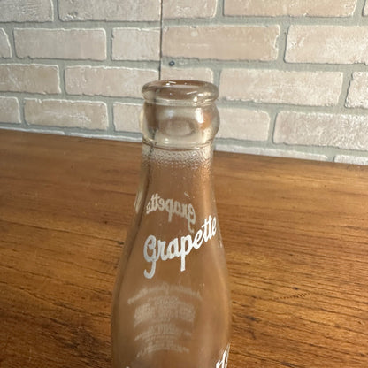 1946 Grapette ACL Soda Bottle 6oz Green Bay Oshkosh Wis