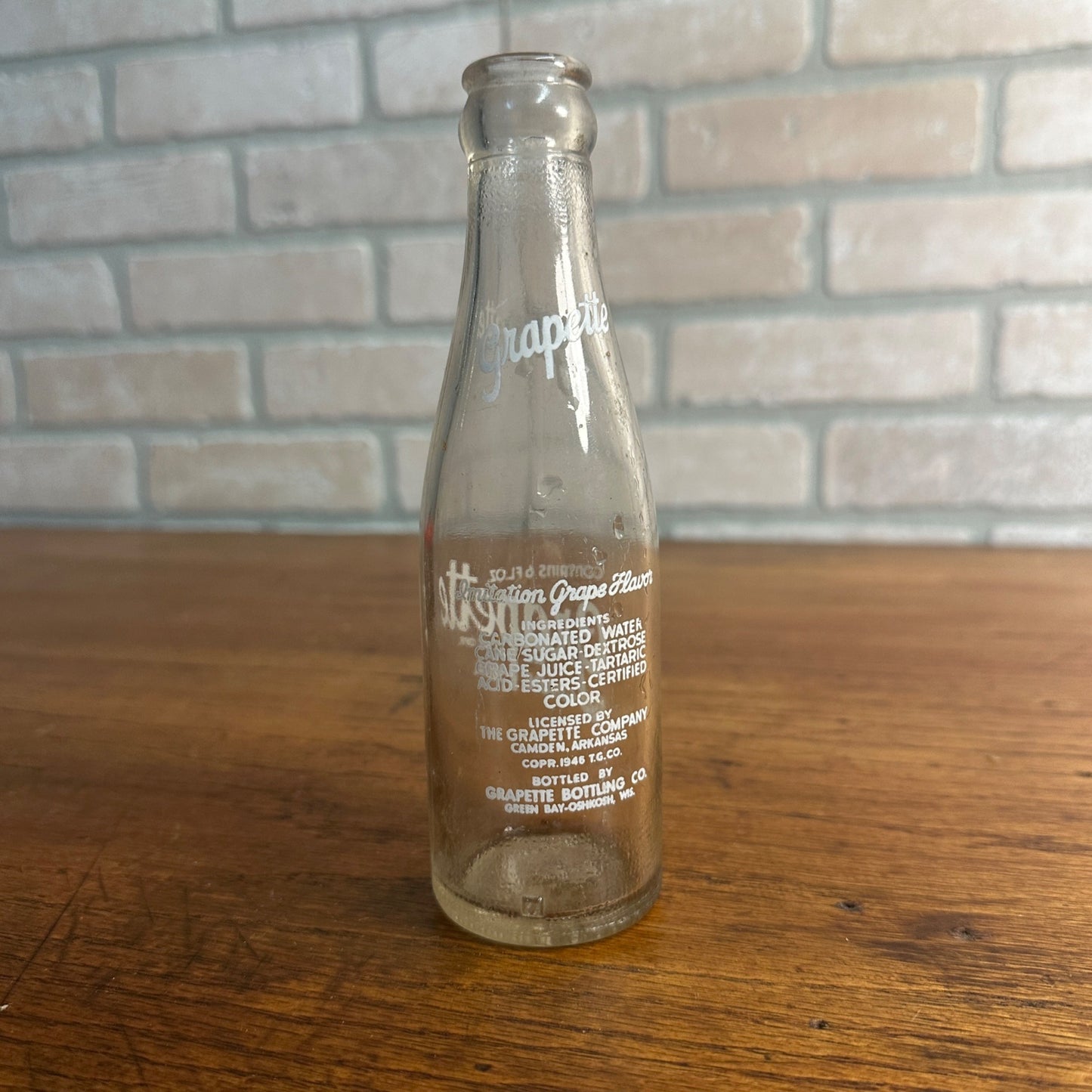 1946 Grapette ACL Soda Bottle 6oz Green Bay Oshkosh Wis