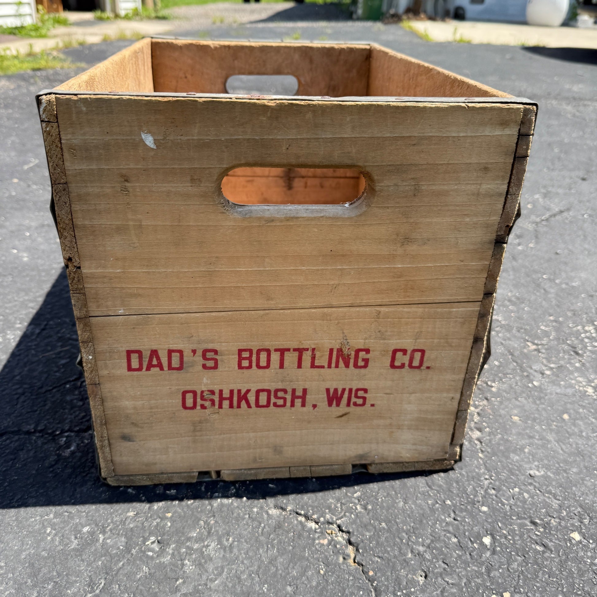 Vintage 3V Cola Vess Oshkosh Wis Soda Crate Carrier Beverages Dad's Bottling