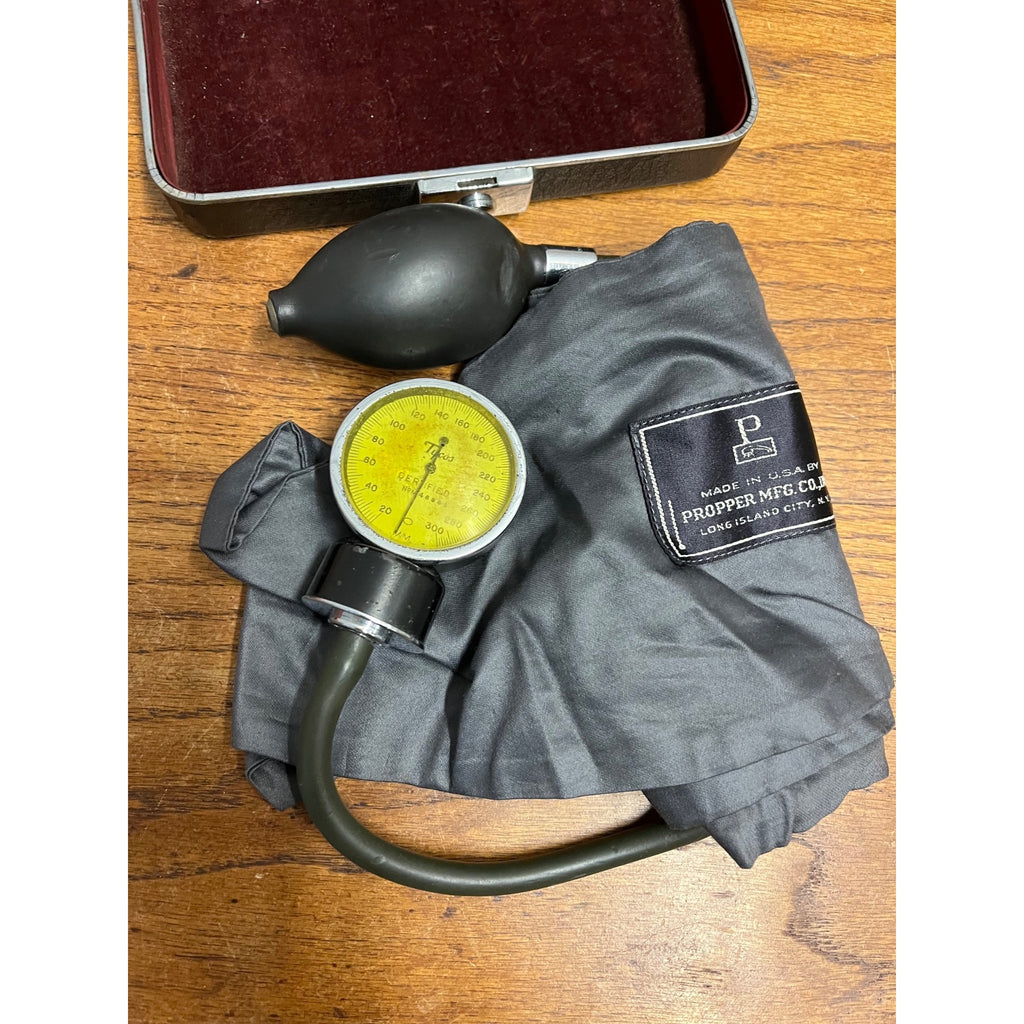 Antique Taylor Tycos Sphygmomanometer Blood Pressure Cuff Medical Instrument