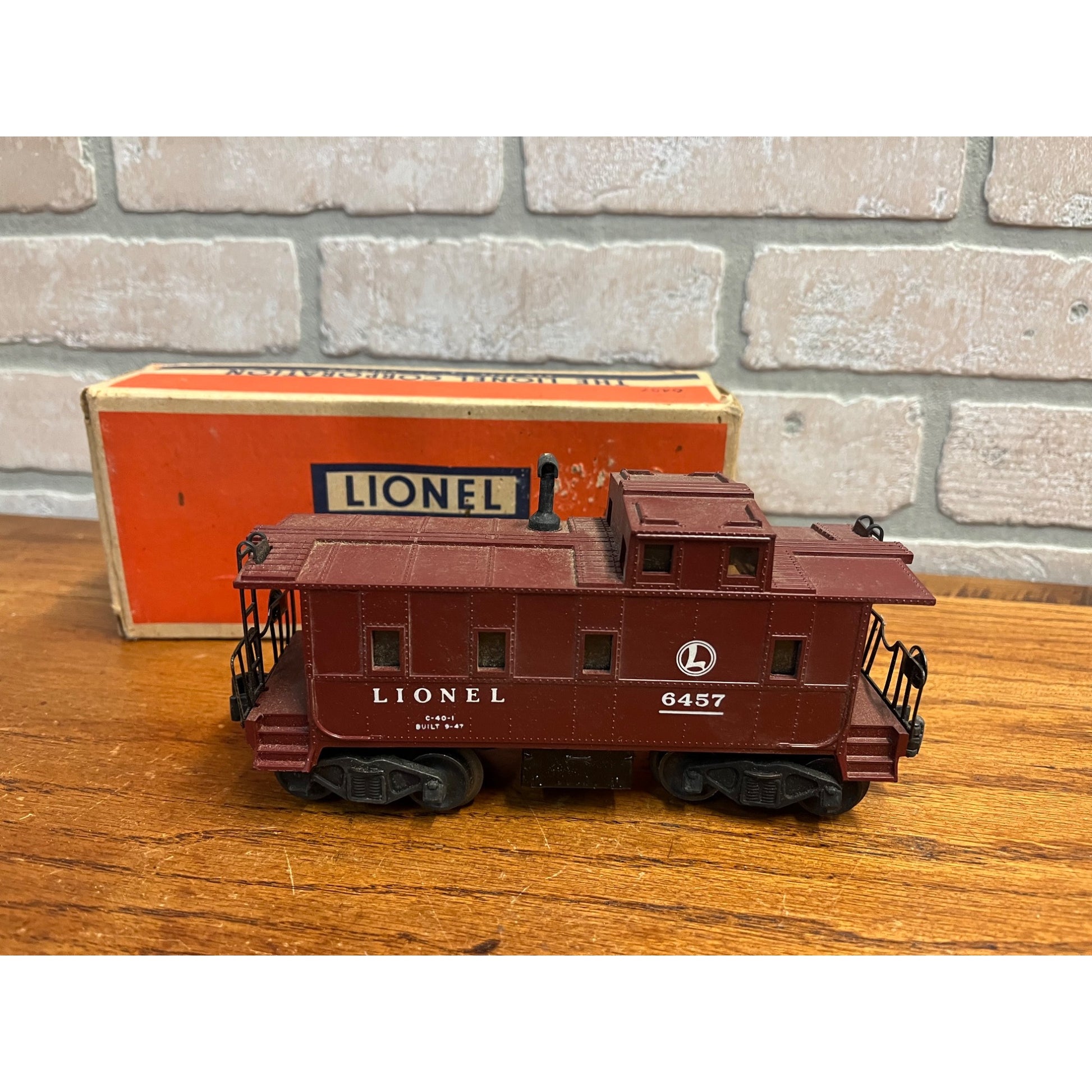 Vintage Postwar Lionel No. 6457 Brown Caboose Car w/ Box - O Gauge