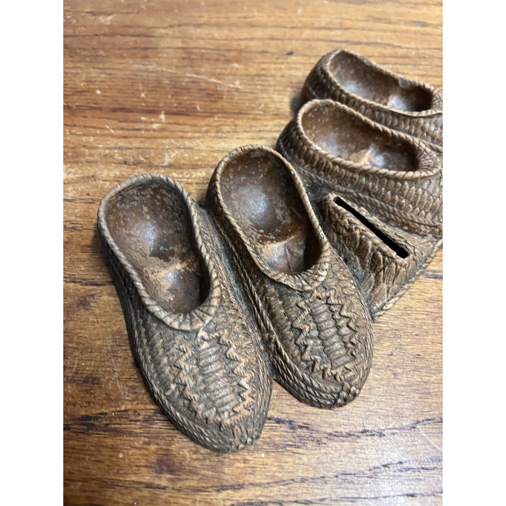 Vintage Smoking Pipe & Matchbook Holder Syroco Style Ornawood Shoes Moccasins