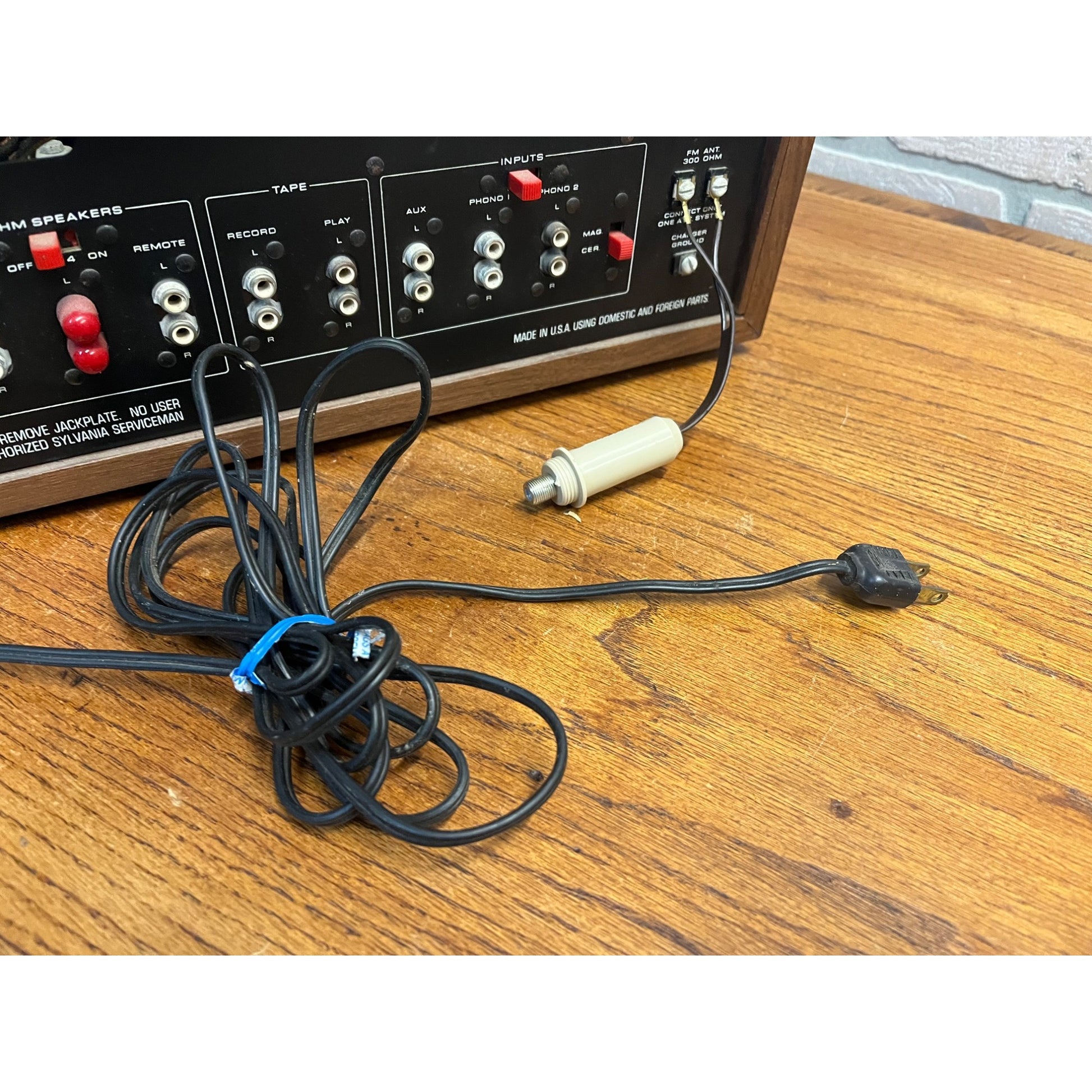 Vintage Sylvania Stereo Receiver Model Cr-2742 Tested Working Very Nice