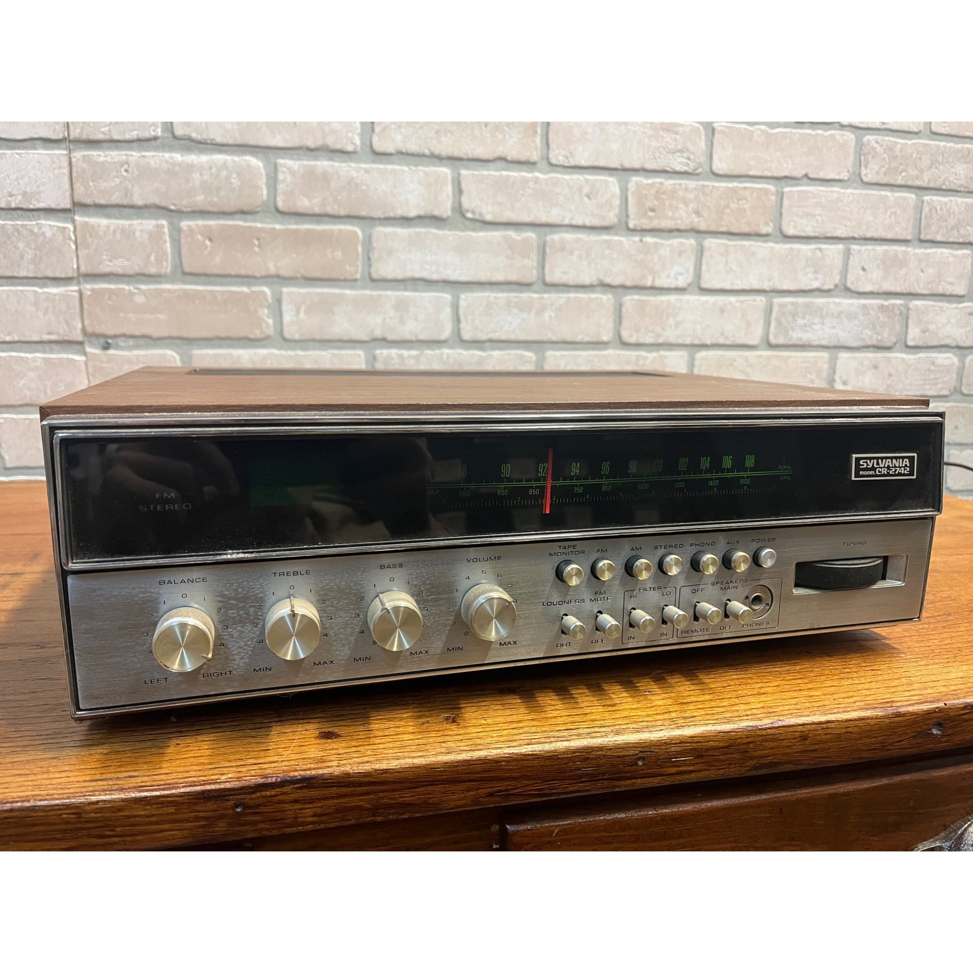 Vintage Sylvania Stereo Receiver Model Cr-2742 Tested Working Very Nice