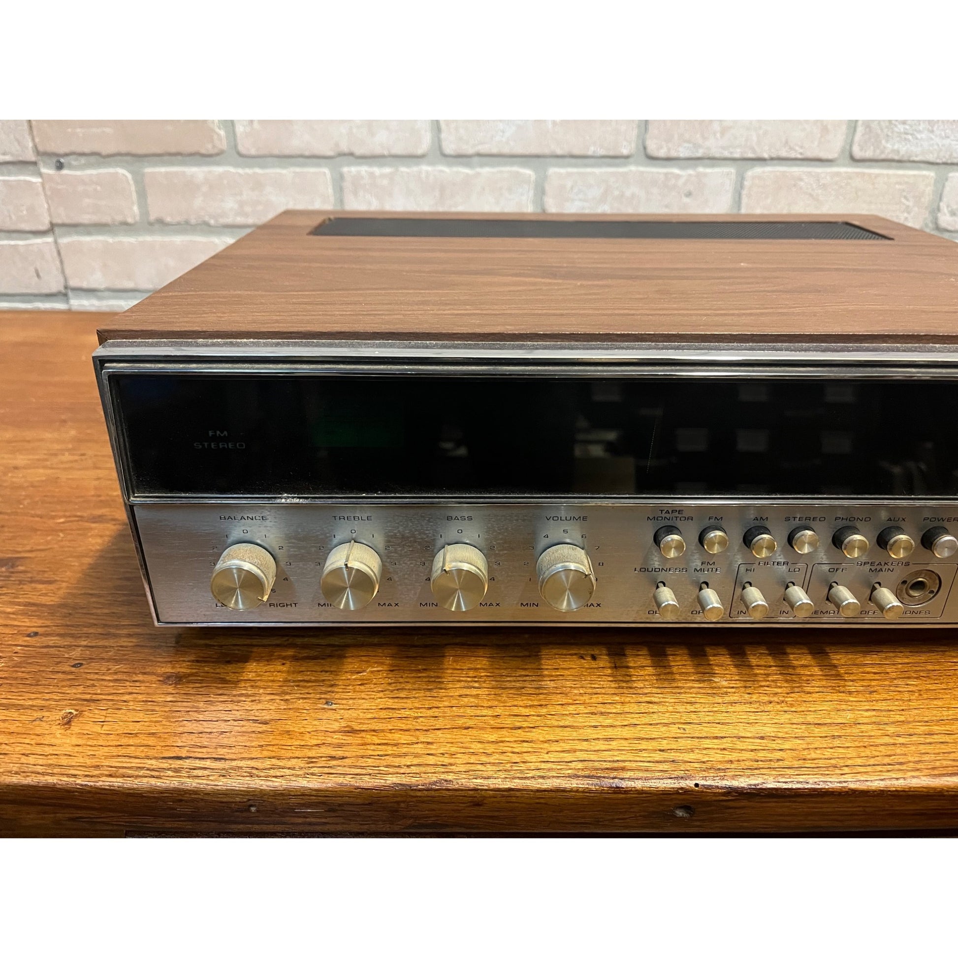 Vintage Sylvania Stereo Receiver Model Cr-2742 Tested Working Very Nice