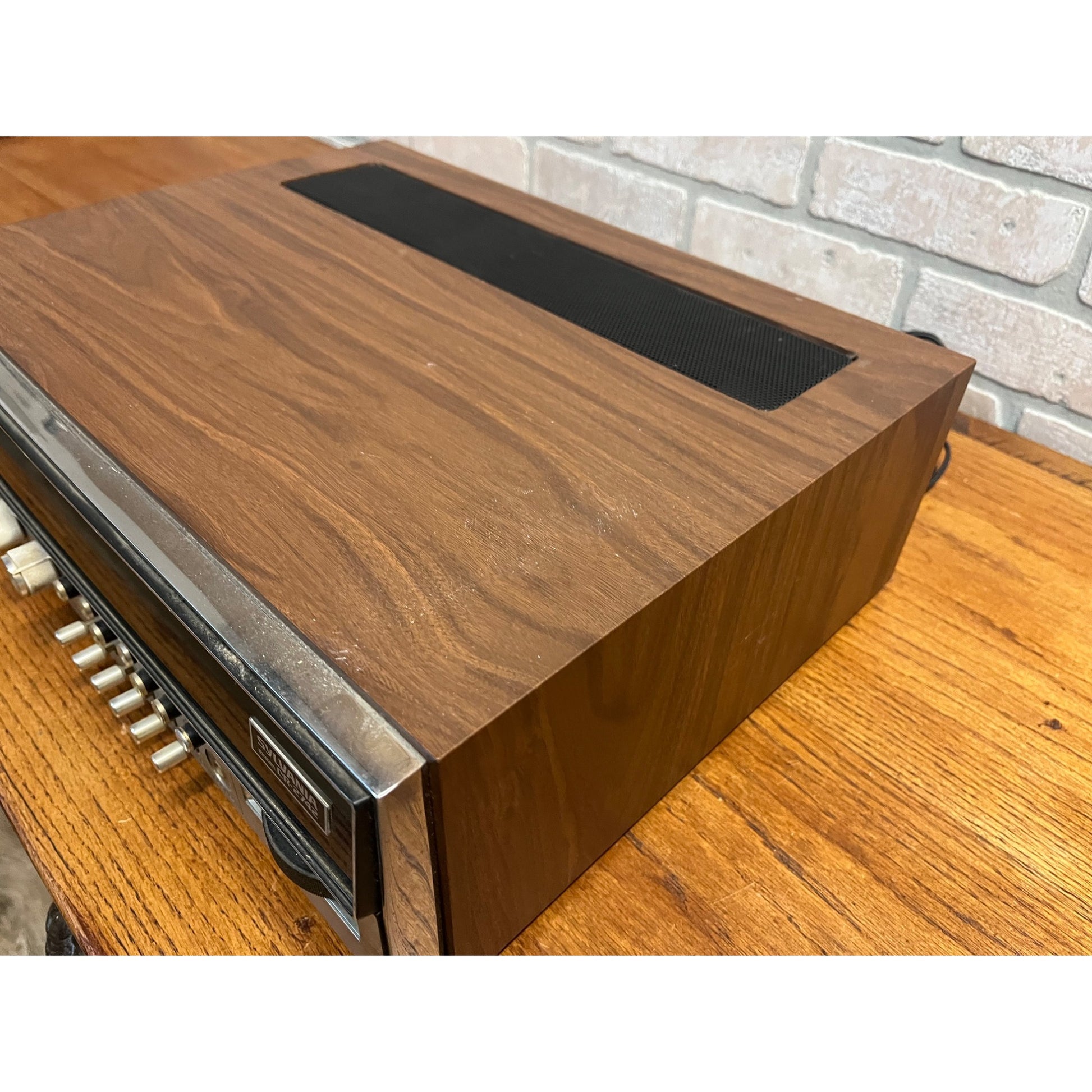 Vintage Sylvania Stereo Receiver Model Cr-2742 Tested Working Very Nice