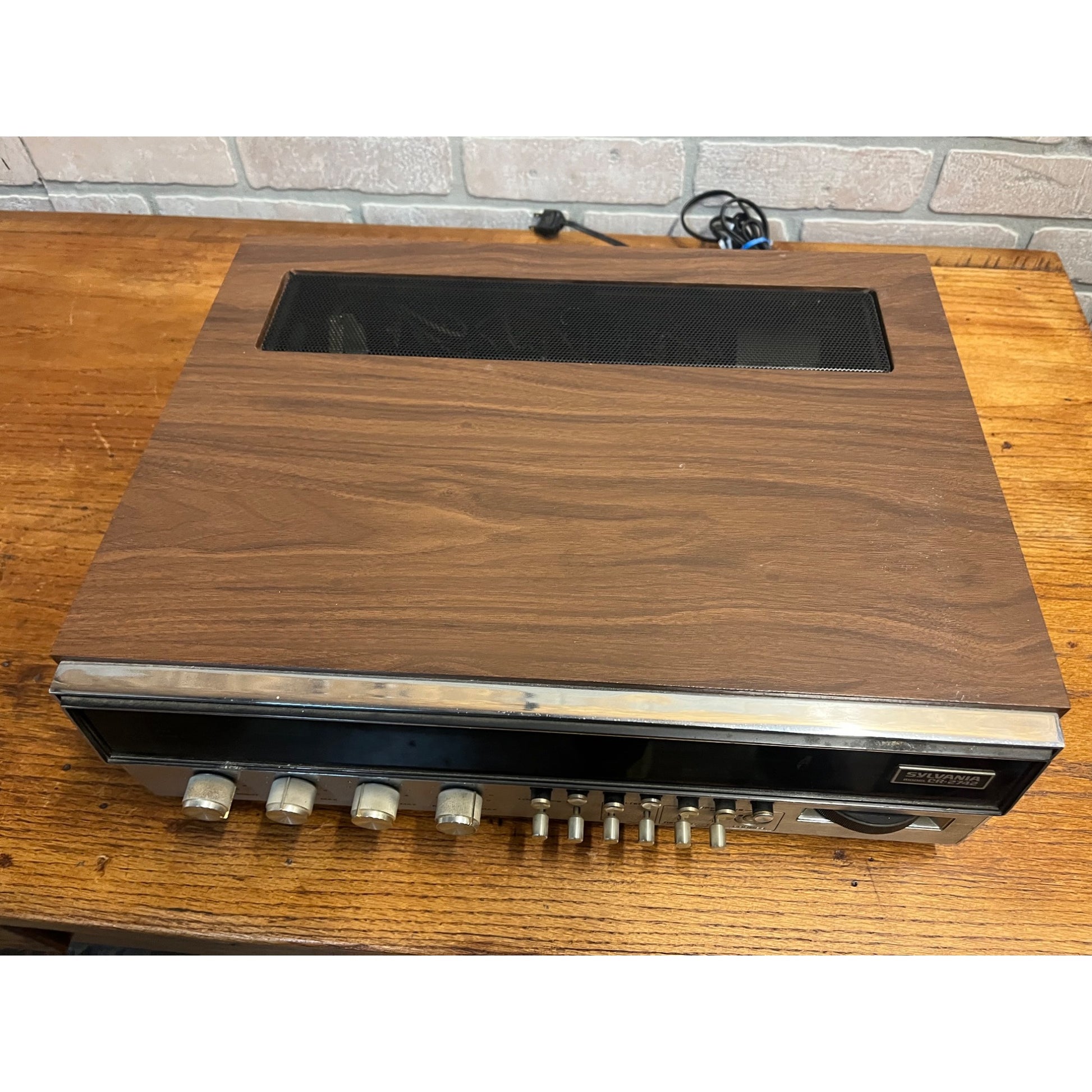 Vintage Sylvania Stereo Receiver Model Cr-2742 Tested Working Very Nice