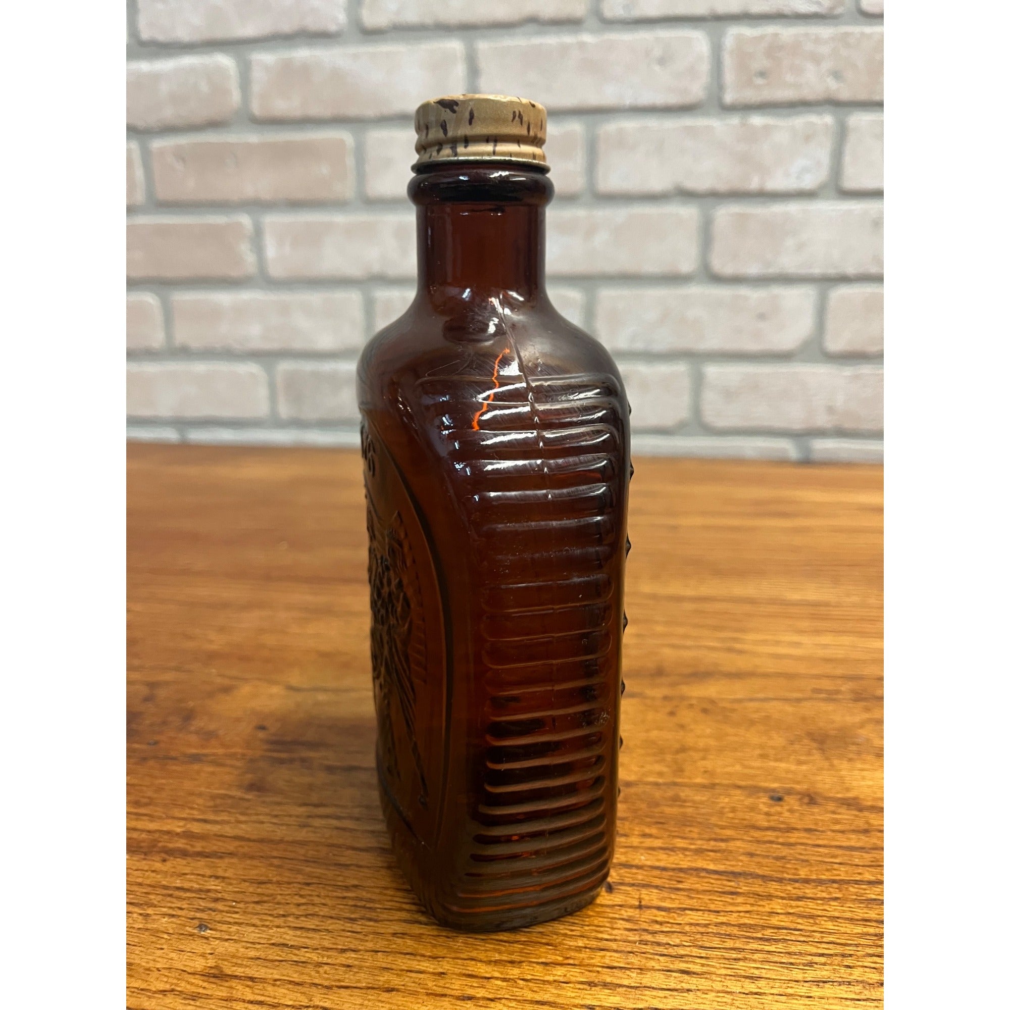 Vintage Log Cabin Syrup Bottle Bicentennial Amber Brown Glass 1776 Marching