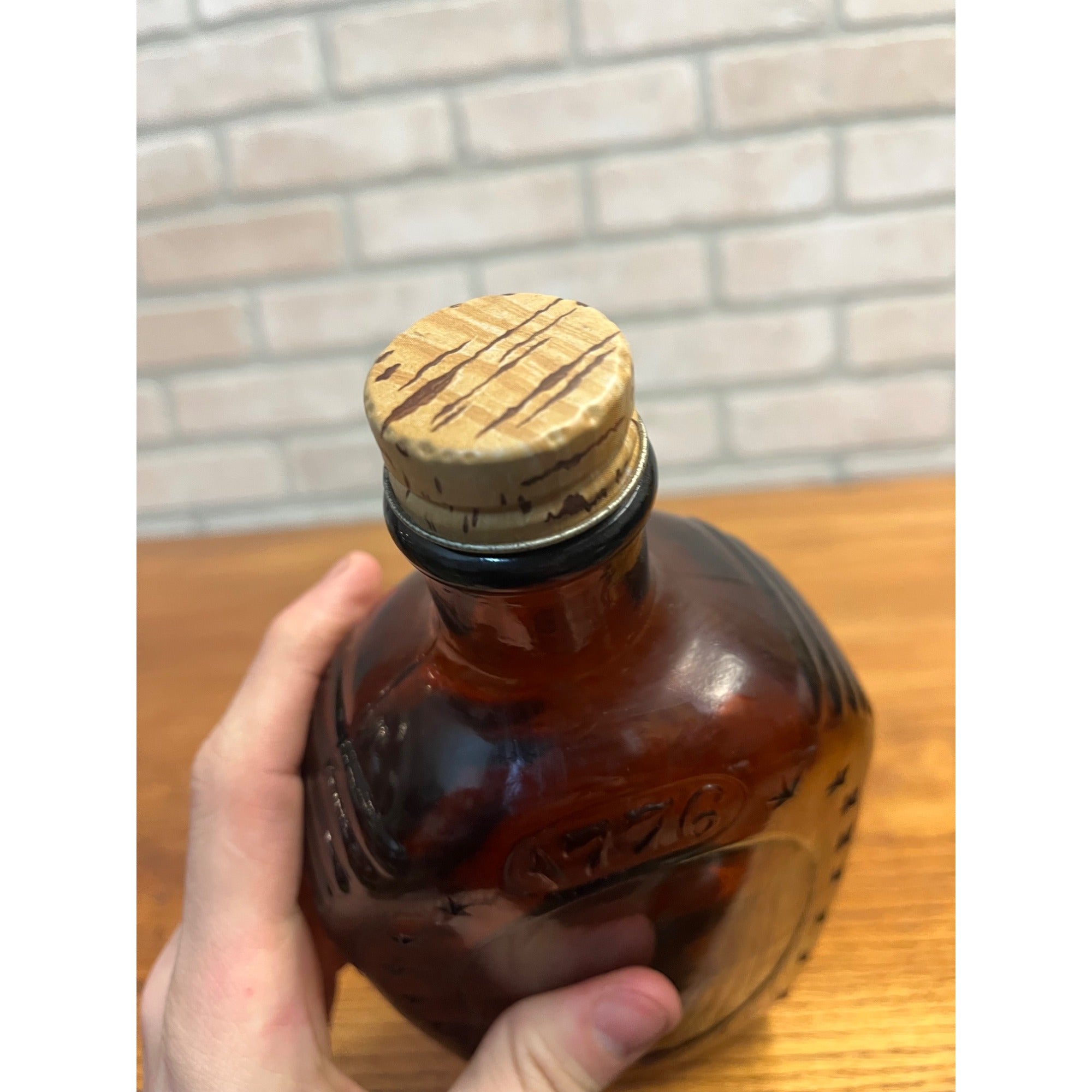 Vintage Log Cabin Syrup Bottle Bicentennial Amber Brown Glass 1776 Marching