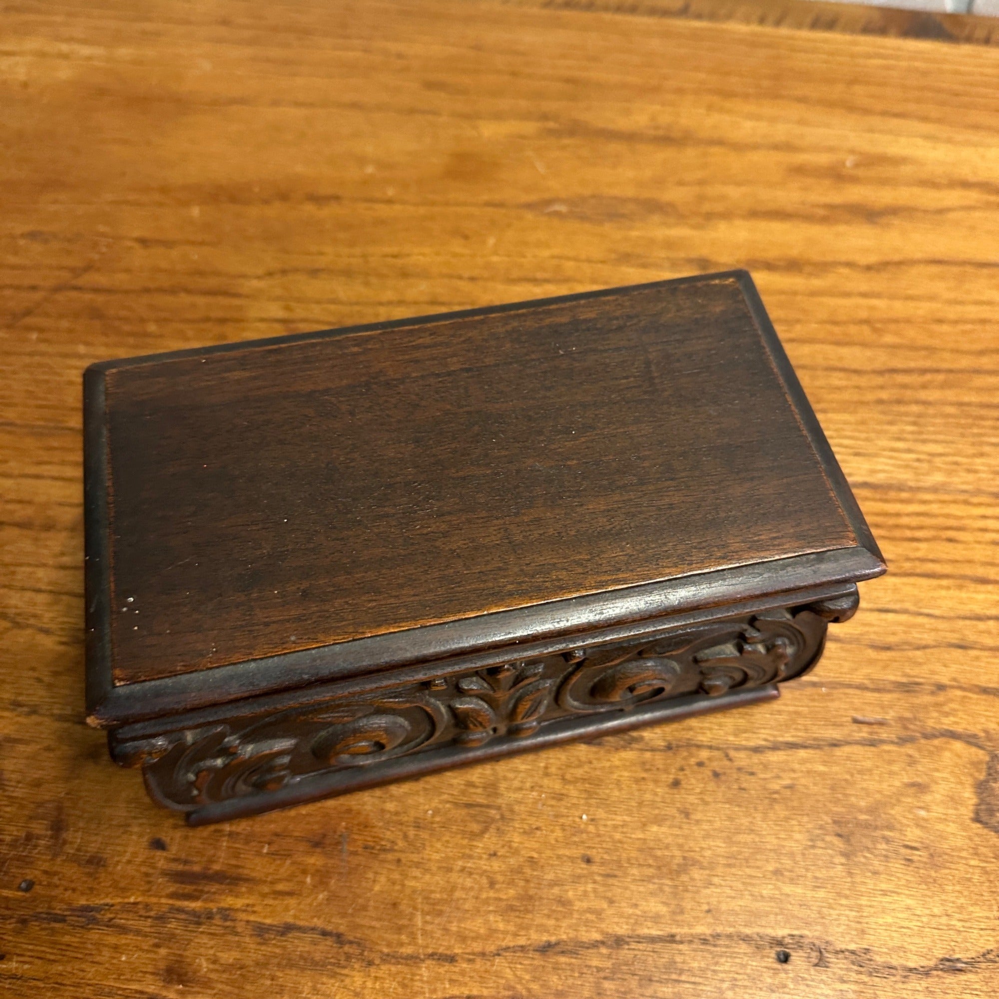 Antique 1920s Kopriwa Co Chicago IL Carved Mahogany Wood Humidor Cigar Box