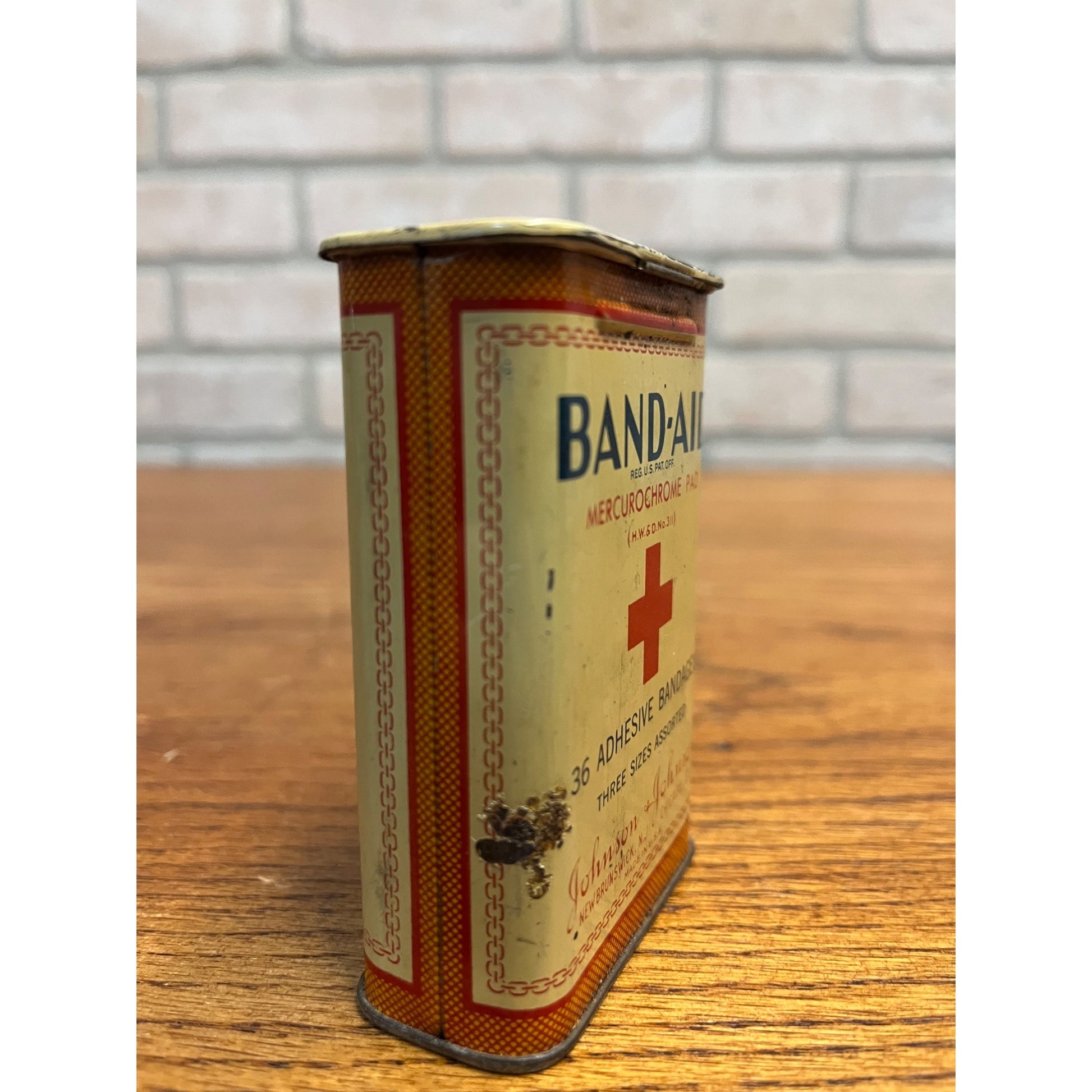 Vintage 1930s Band-Aid Mercurochrome Pad Tin Can Johnson Johnson Chicago