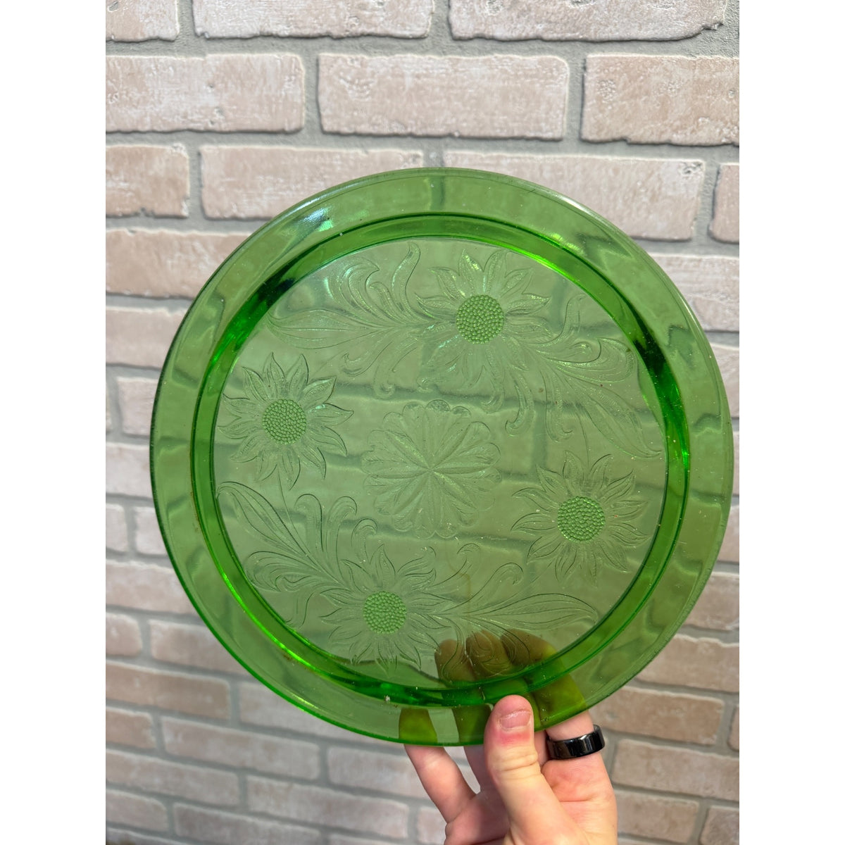 Green Jeannette Glass "Sunflower" Three-Toed Cake Plate Uranium Glass