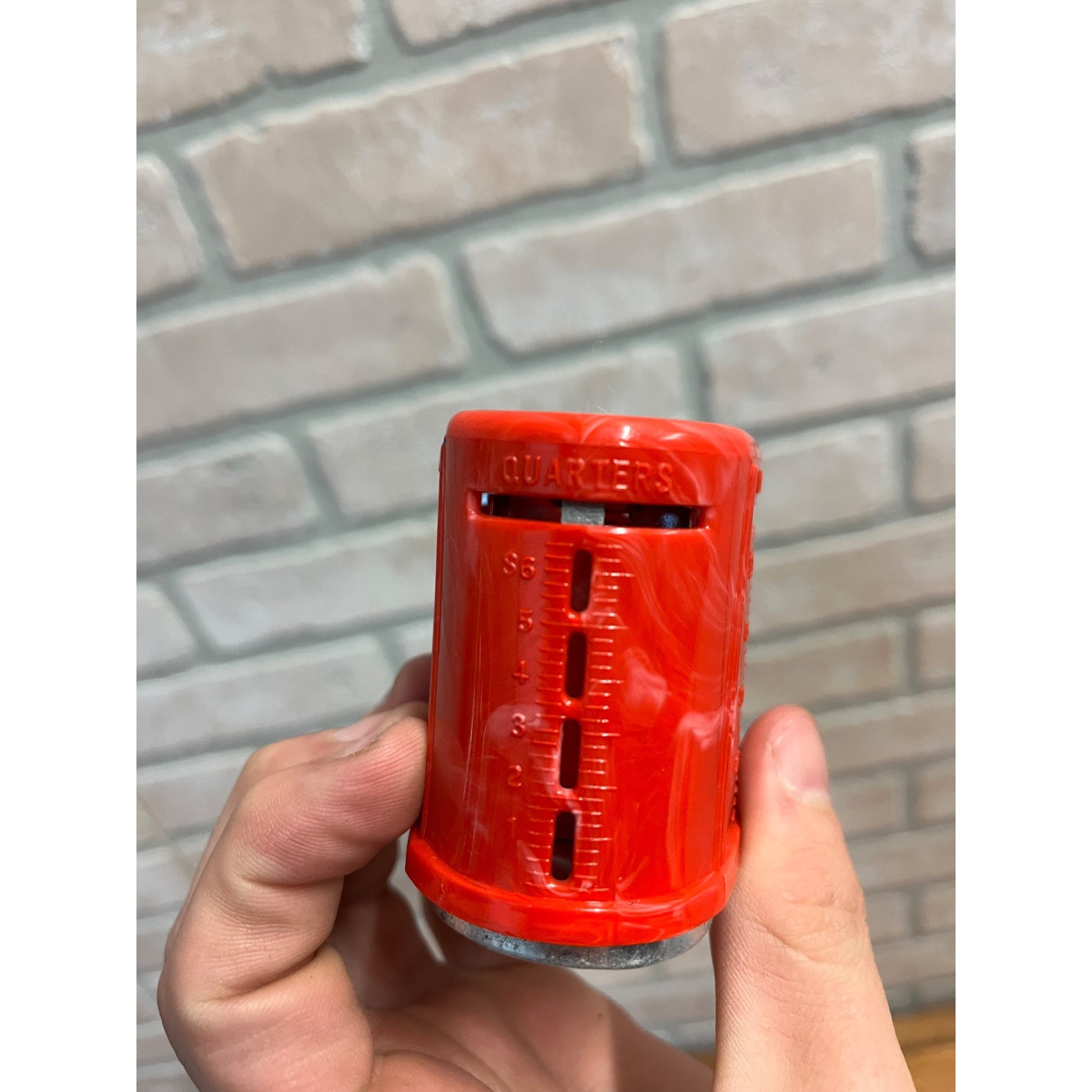 Vintage First National Bank West Bend Wisconsin Red Bakelite? Coin Bank - No Key