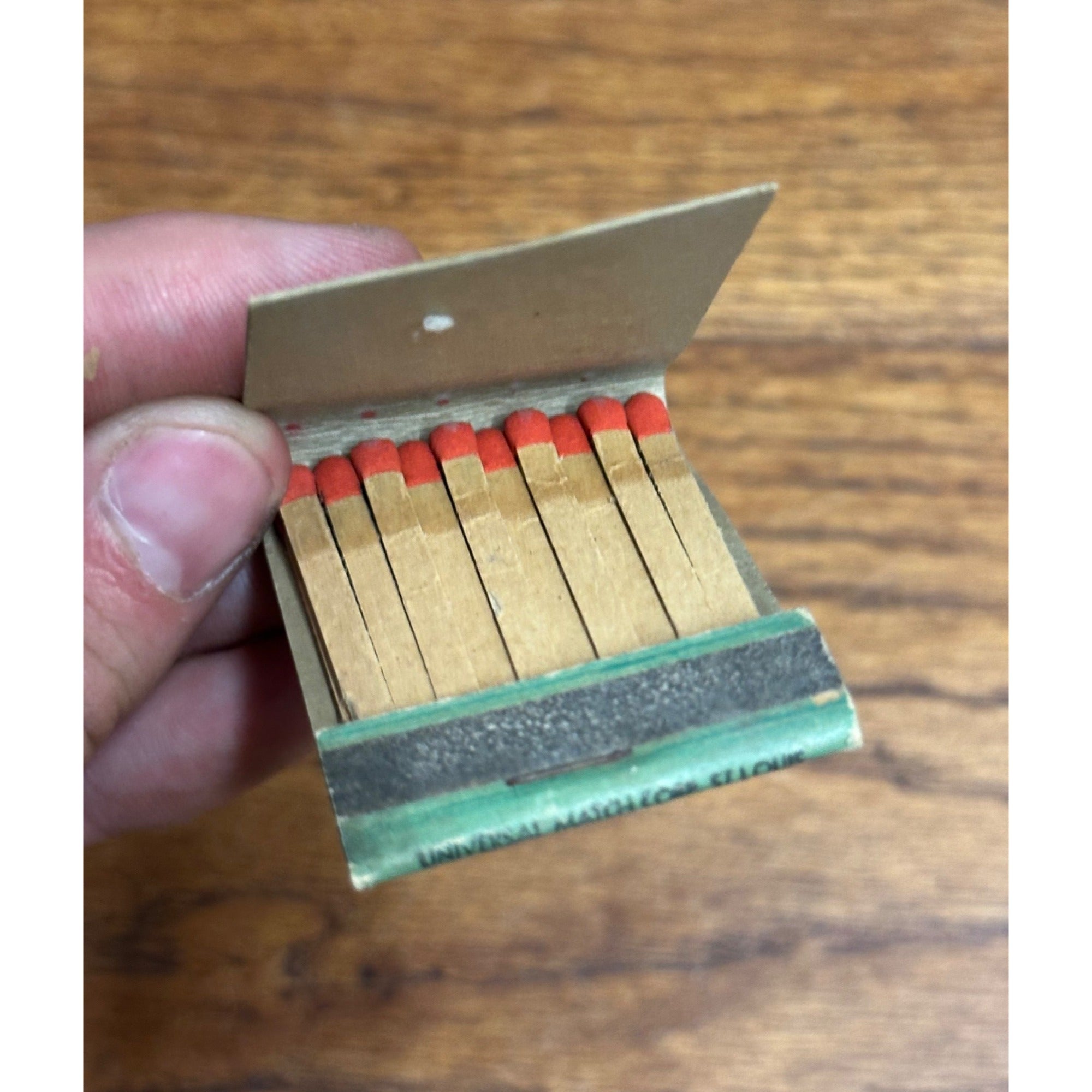 Pre-Prohibition West Bend Lithia Beer Wisconsin Unstruck Matchbook Silver Brook Resort