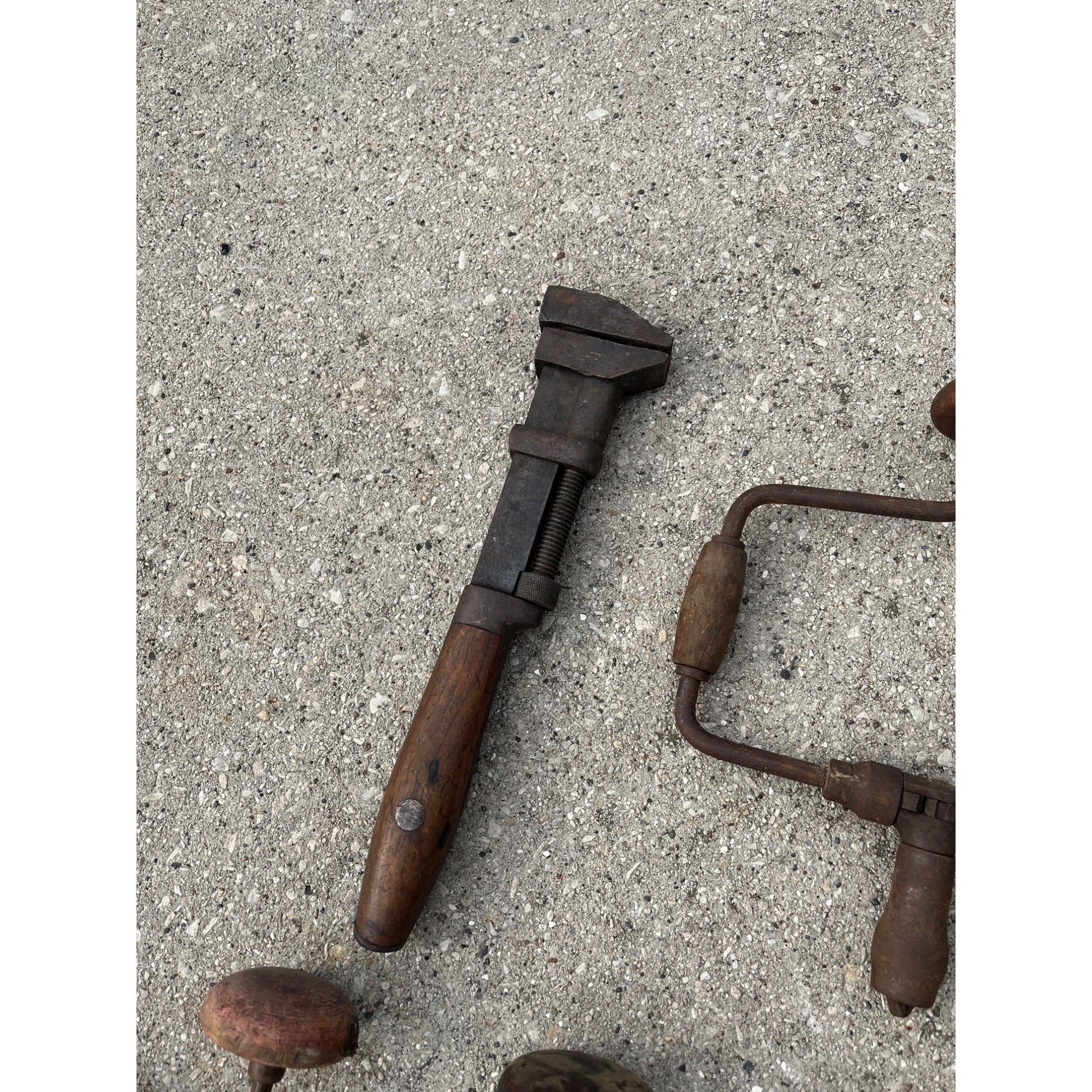 Antique Vintage Huge Lot Auger Bit Brace Hand Drills, Egg Beater Drills, Wrench