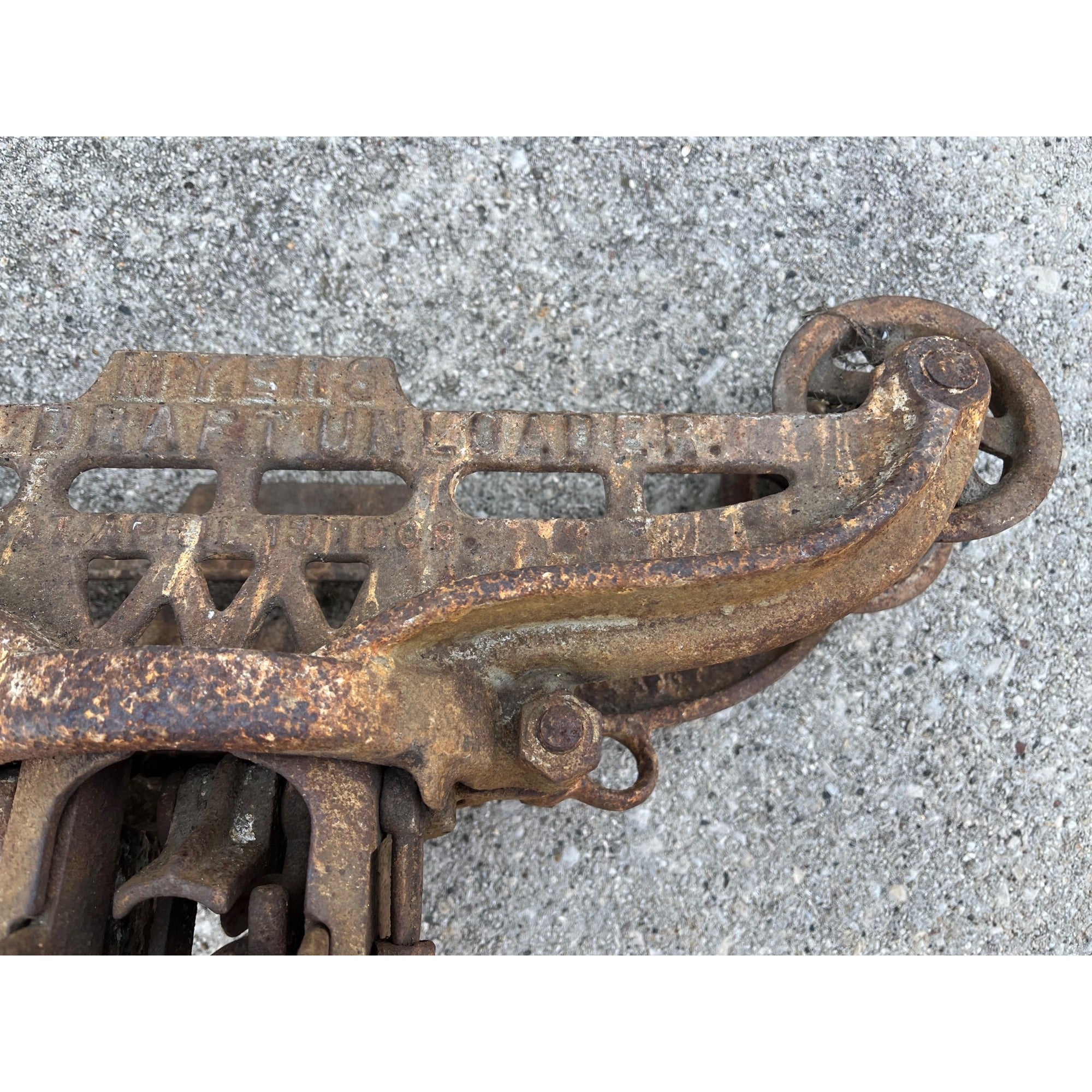 Antique F.E. Myers Cross Draft Cast Iron Farm Hay Trolley Barn Equipment