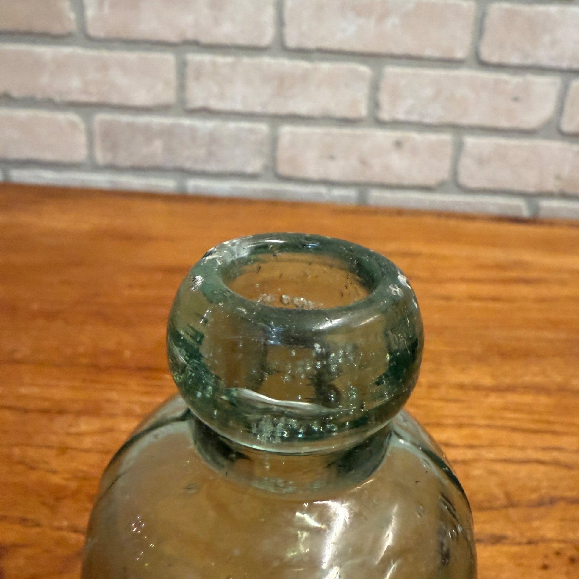 RARE Antique MP Boden -- West Bend, Wis -- Hutchinson Soda Blob Bottle WI