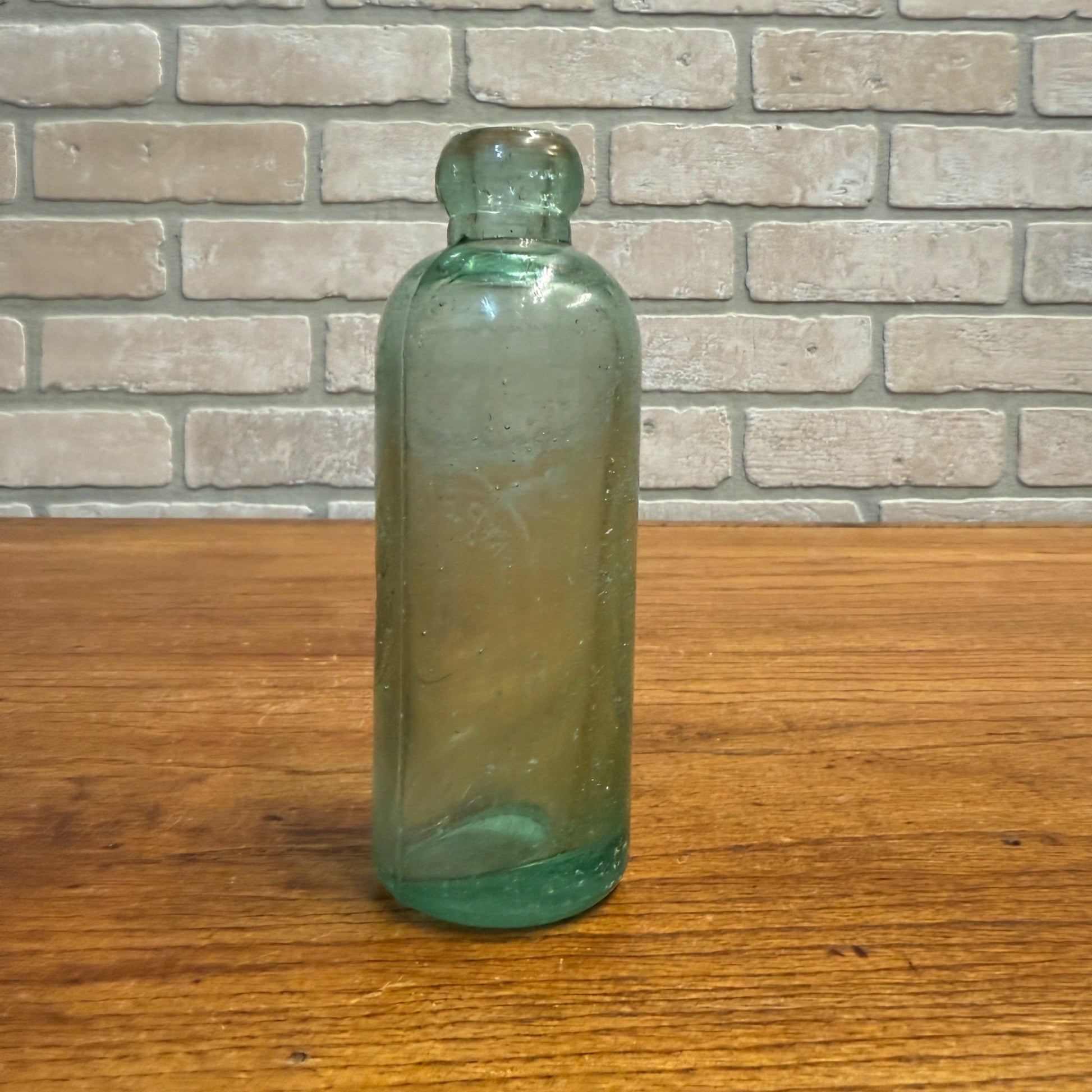 RARE Antique MP Boden -- West Bend, Wis -- Hutchinson Soda Blob Bottle WI