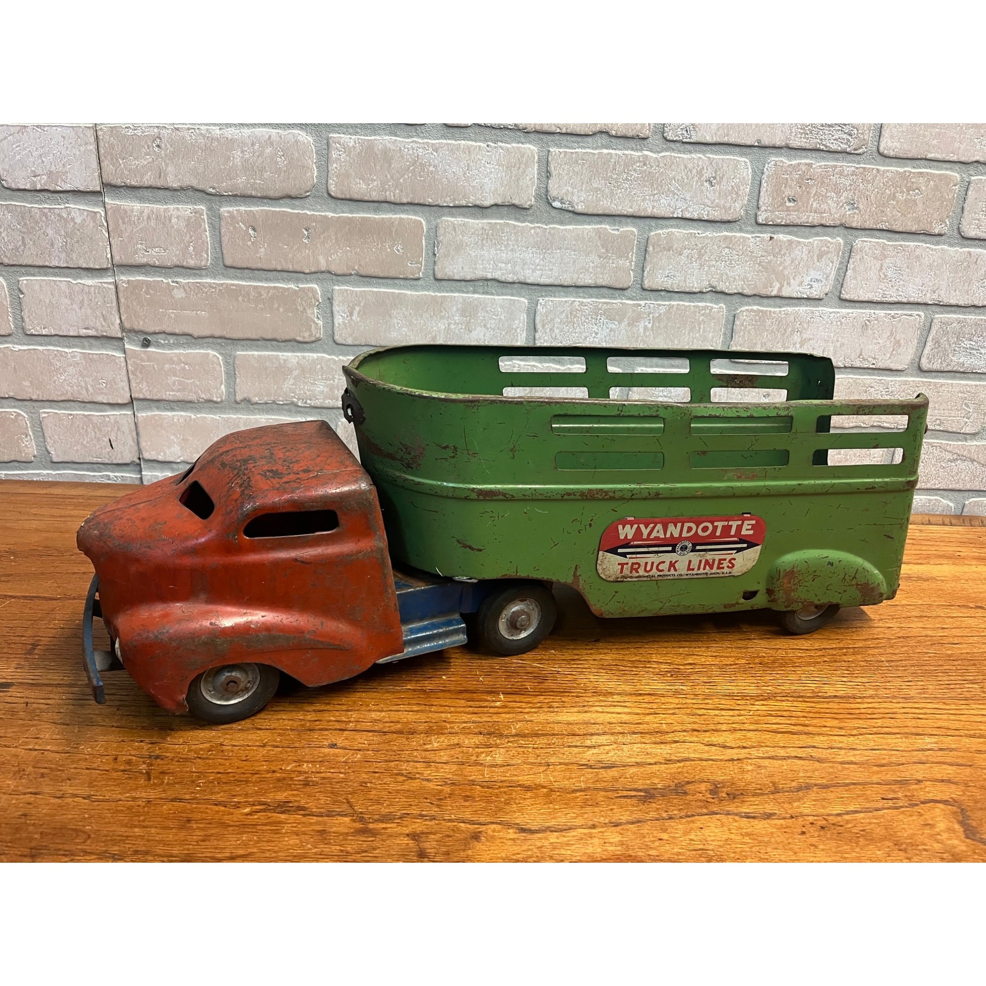 Vintage 1940s Wyandotte Truck Lines Pressed Steel Toy Semi Cab & Trailer