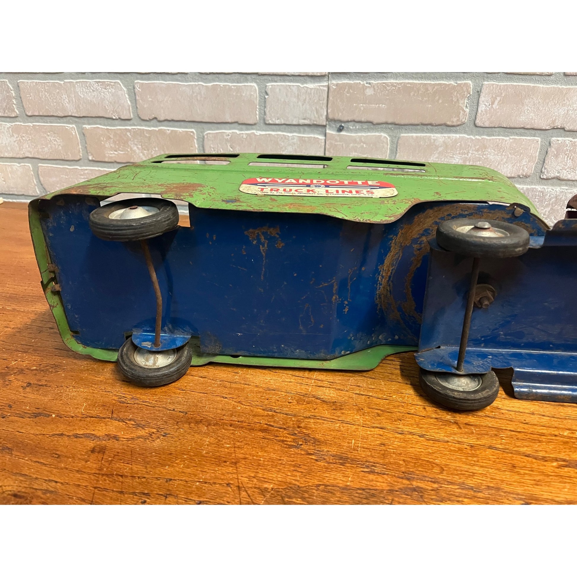 Vintage 1940s Wyandotte Truck Lines Pressed Steel Toy Semi Cab & Trailer