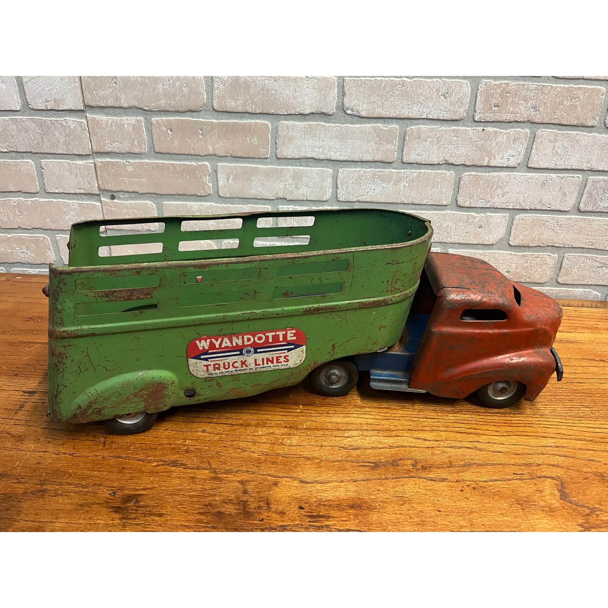 Vintage 1940s Wyandotte Truck Lines Pressed Steel Toy Semi Cab & Trailer