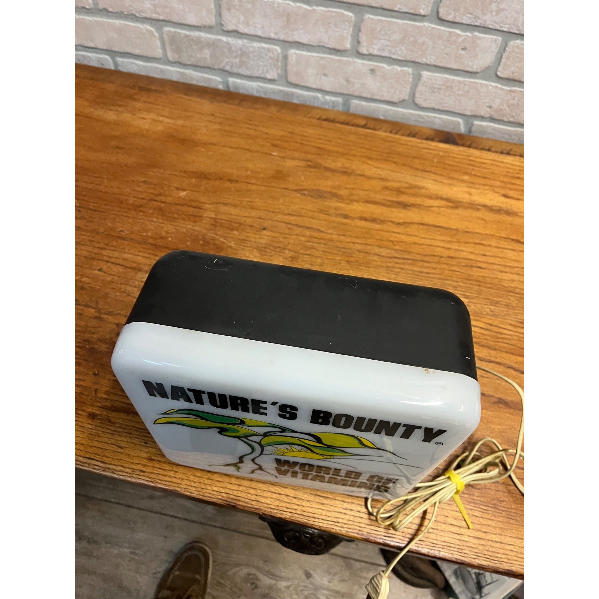 Vintage Nature's Bounty World of Vitamins Lighted Store Display Advertising Sign