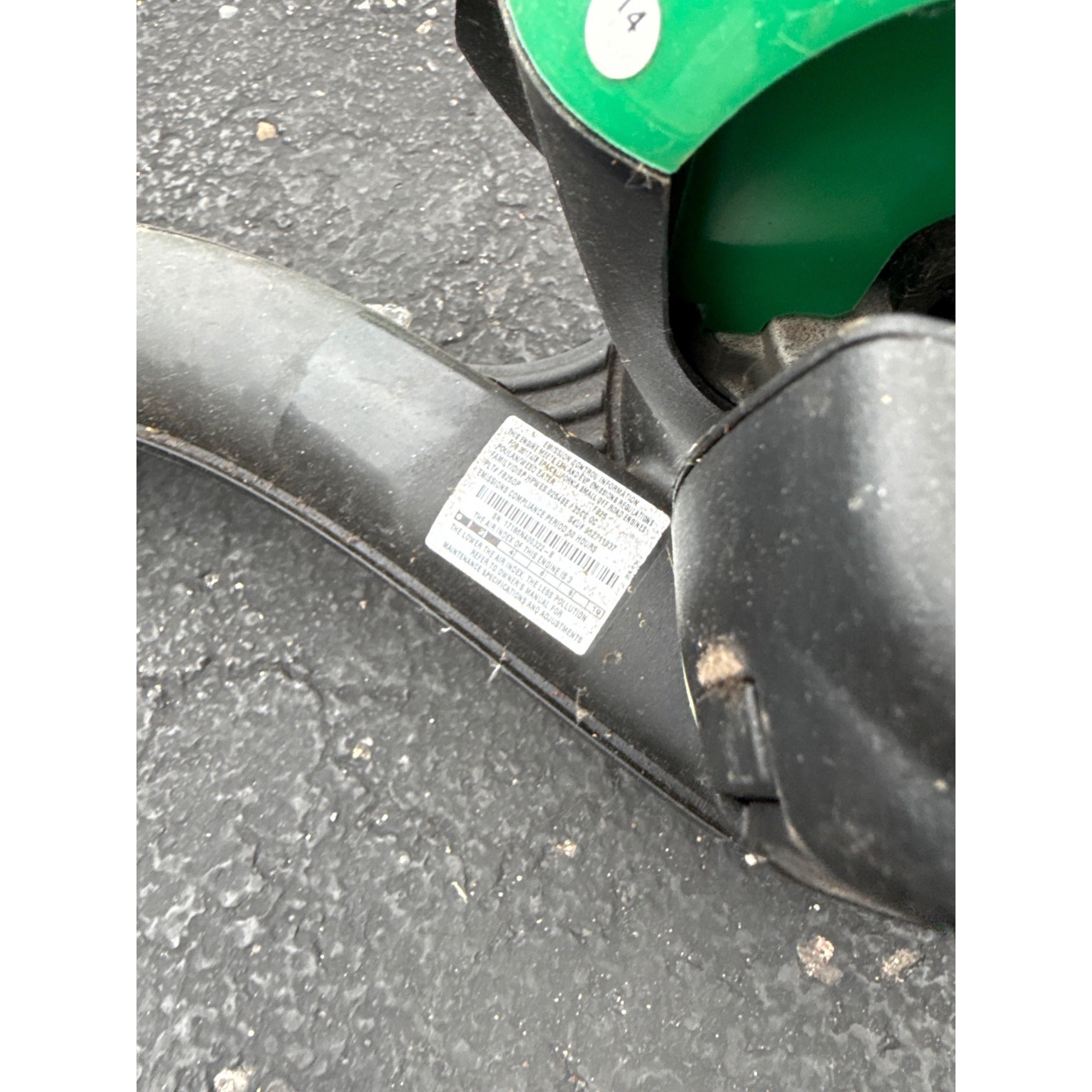 Estate Liquidation Special - Working Weed  Eater Leaf Blower