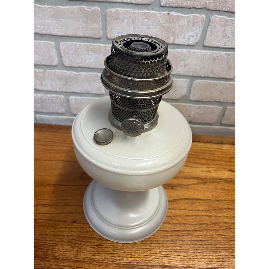 Aladdin White Kerosene Parlor Oil Lamp - No Chimney Nu Type Model B