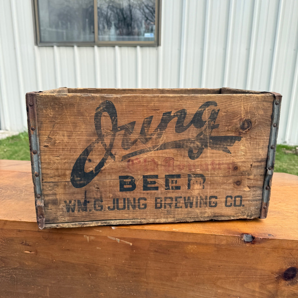 RARE Vintage Jung Old Country Beer Crate Random Lake Wisconsin Wis WI