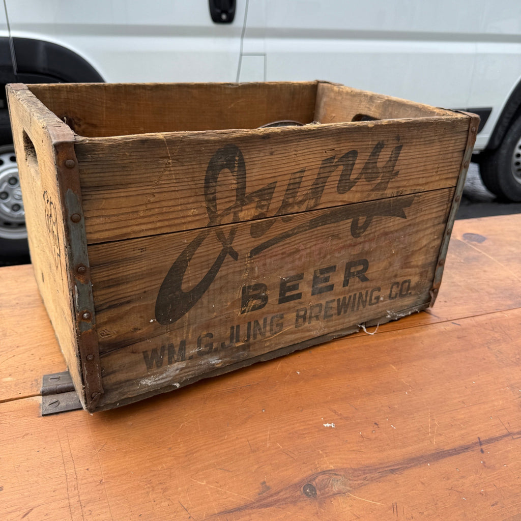RARE Vintage Jung Old Country Beer Crate Random Lake Wisconsin Wis WI