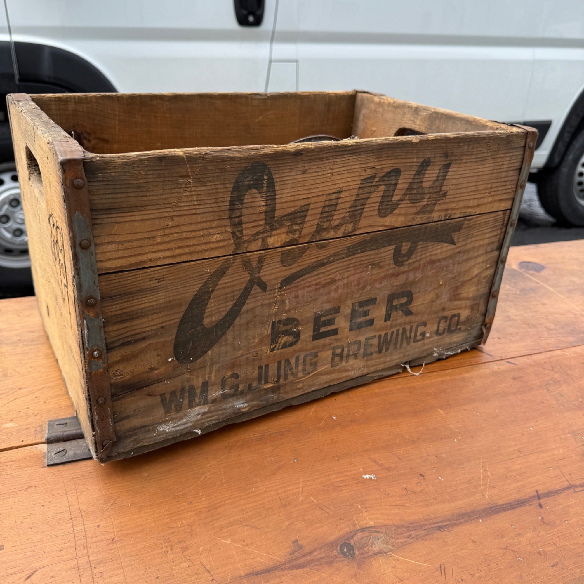 RARE Vintage Jung Old Country Beer Crate Random Lake Wisconsin Wis WI