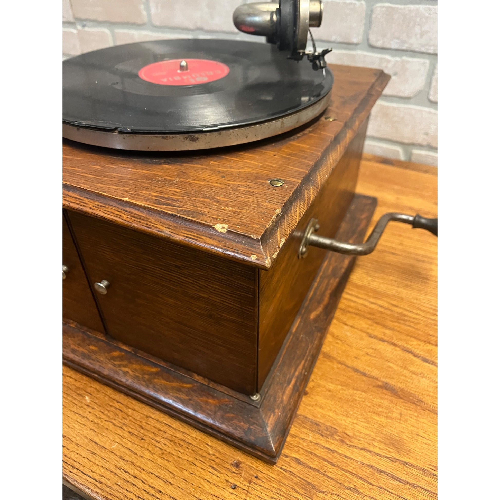 Antique Tabletop Victor Talking Machine Record Player Model VV-IV Works