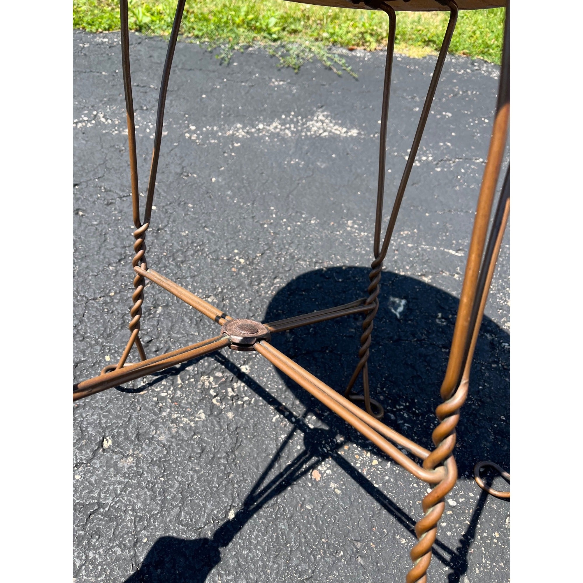 Miniature Children's Ice Cream Table & Chair Set Wire Chairs