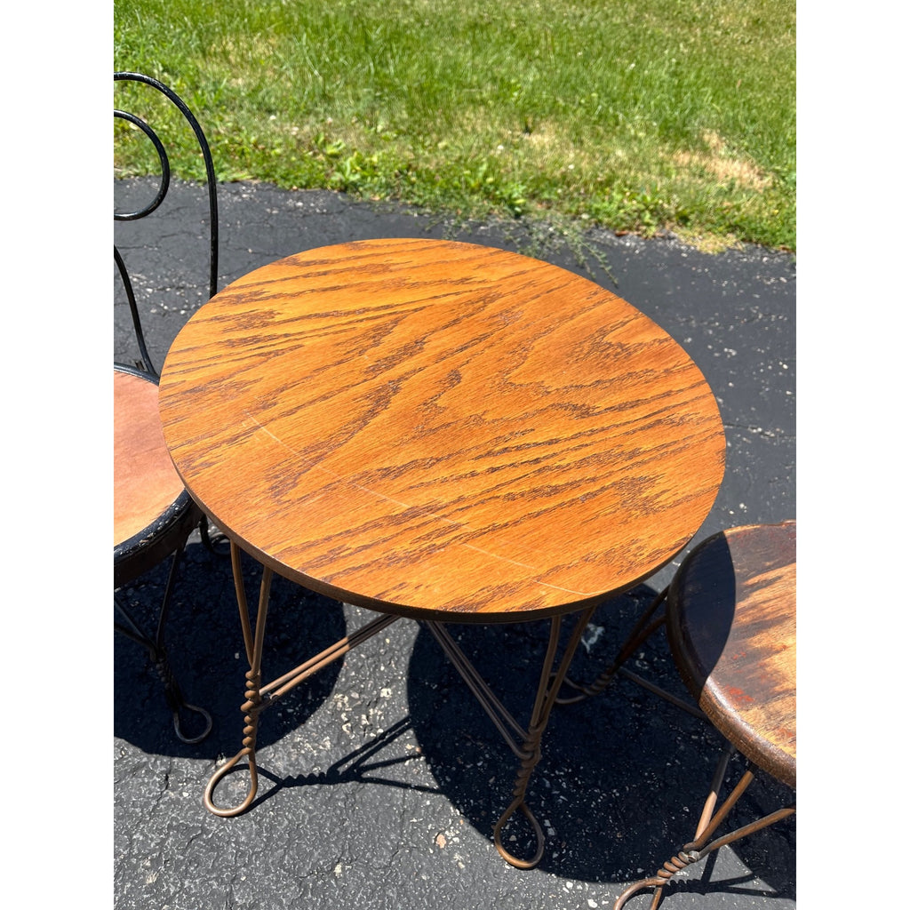 Miniature Children's Ice Cream Table & Chair Set Wire Chairs