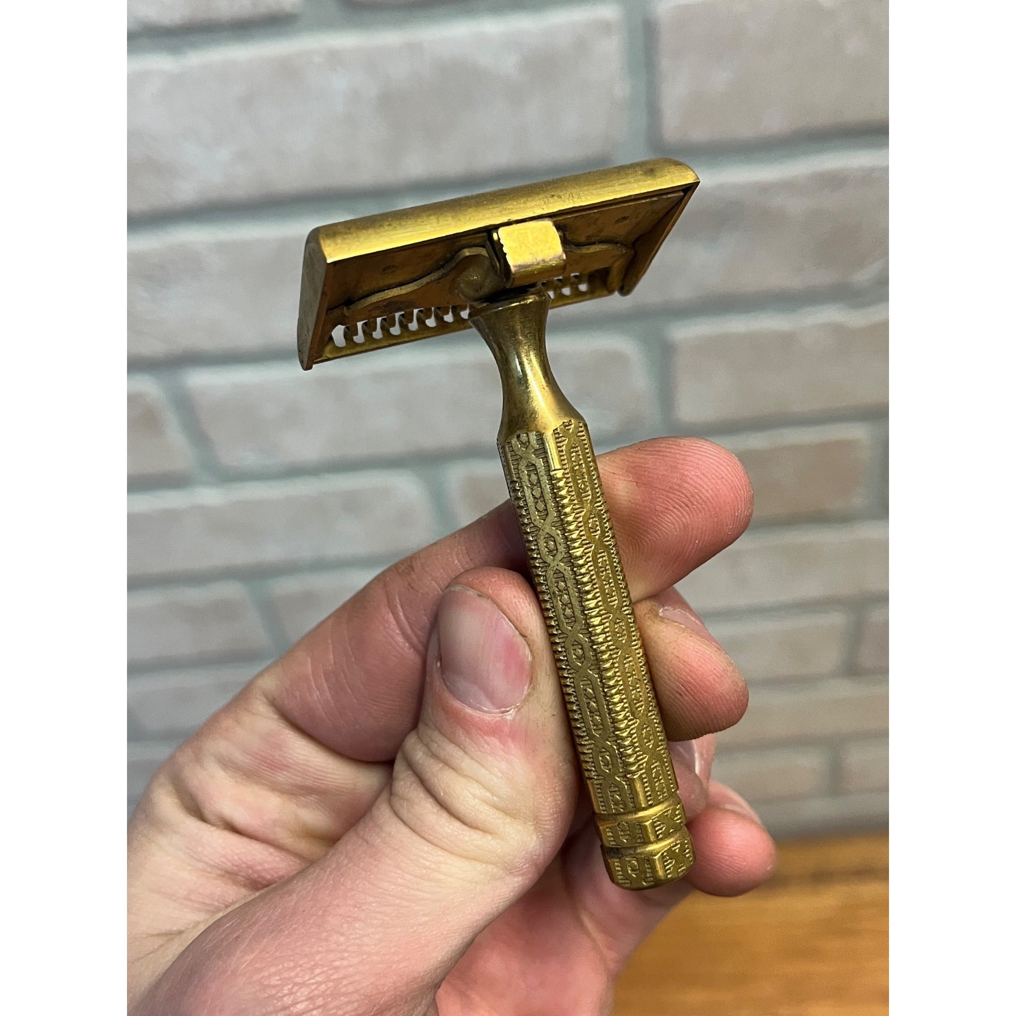 1920s Era Gold Plated Ever-Ready Shovelhead Single Edge Razor, NICE SHAPE