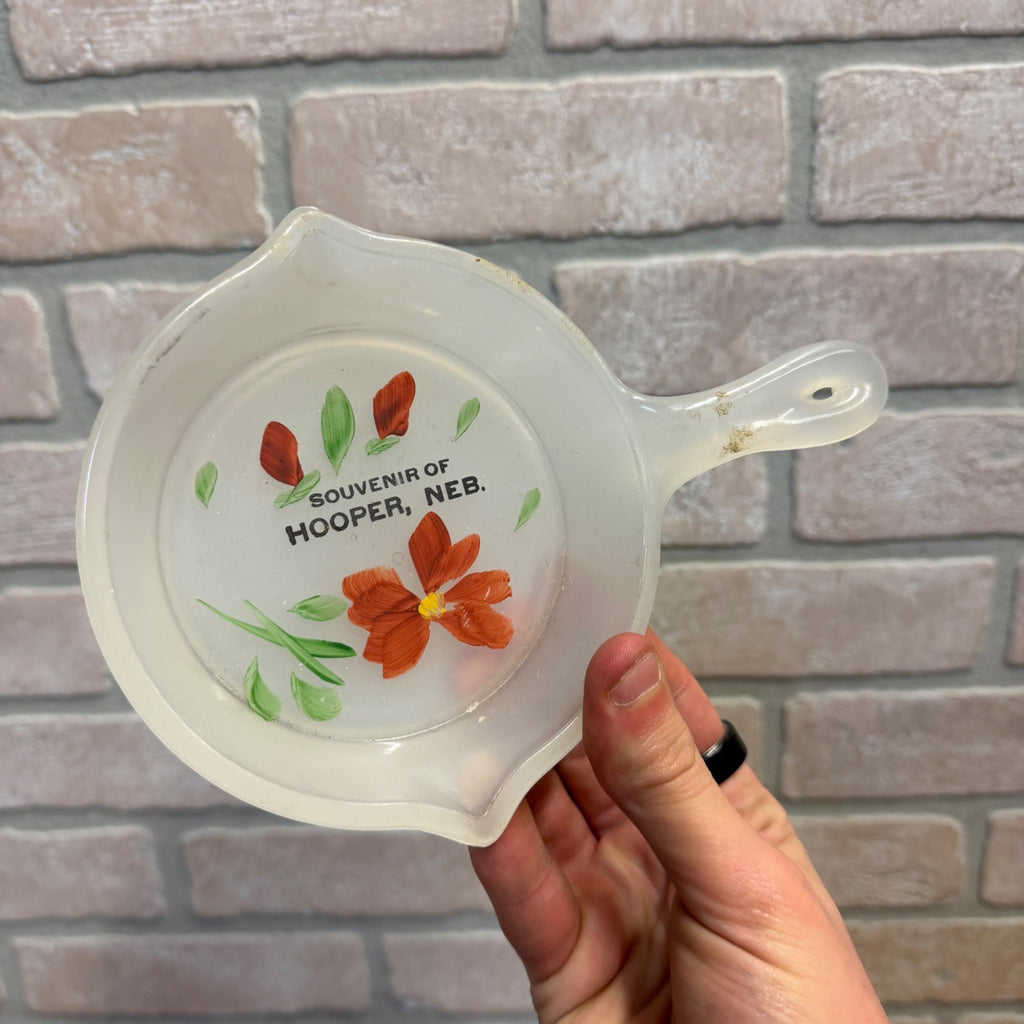1920 Souvenir Tiffin Clambroth Glass Skillet Frying Pan Ashtray Hooper Nebraska