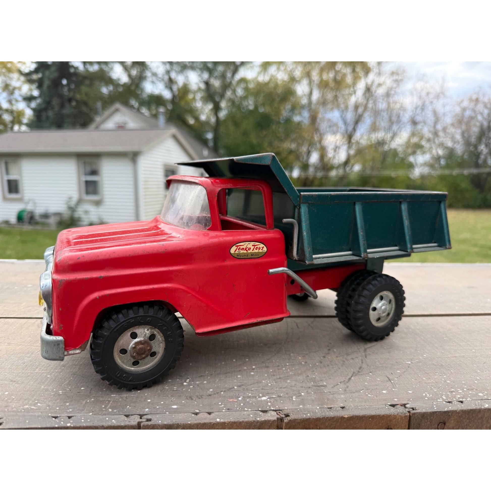 Vintage Tonka Dump Truck Red & Green 13.5" Pressed Steel Toy