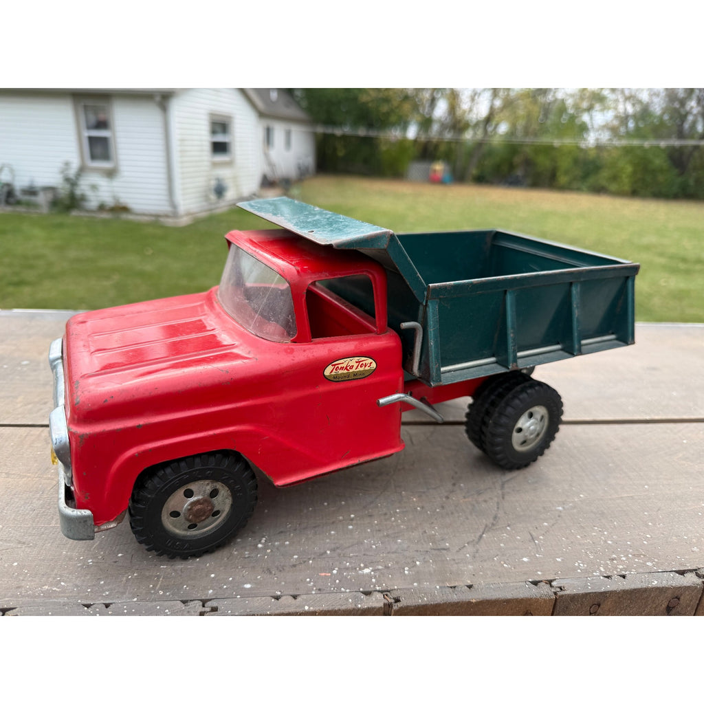 Vintage Tonka Dump Truck Red & Green 13.5" Pressed Steel Toy