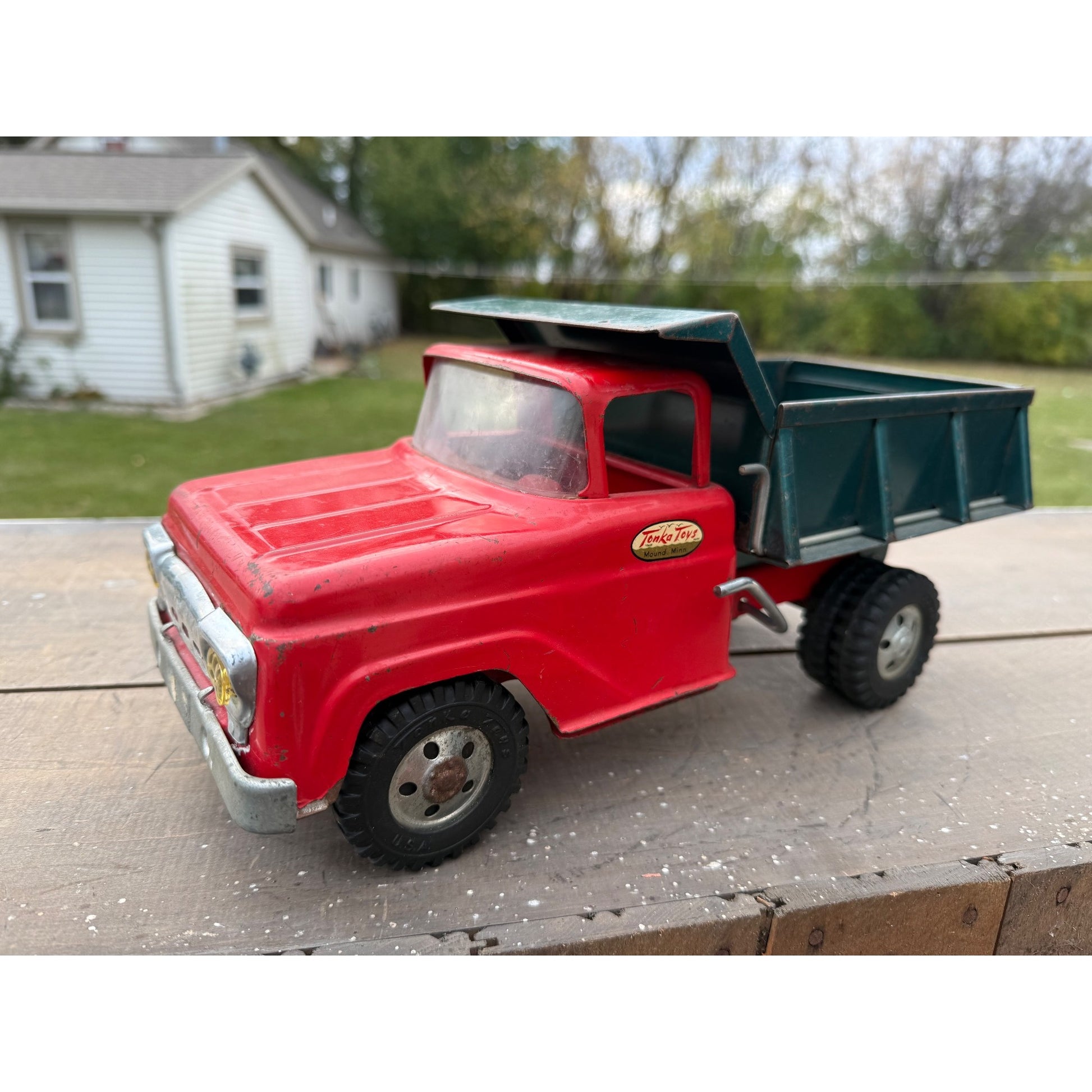 Vintage Tonka Dump Truck Red & Green 13.5" Pressed Steel Toy