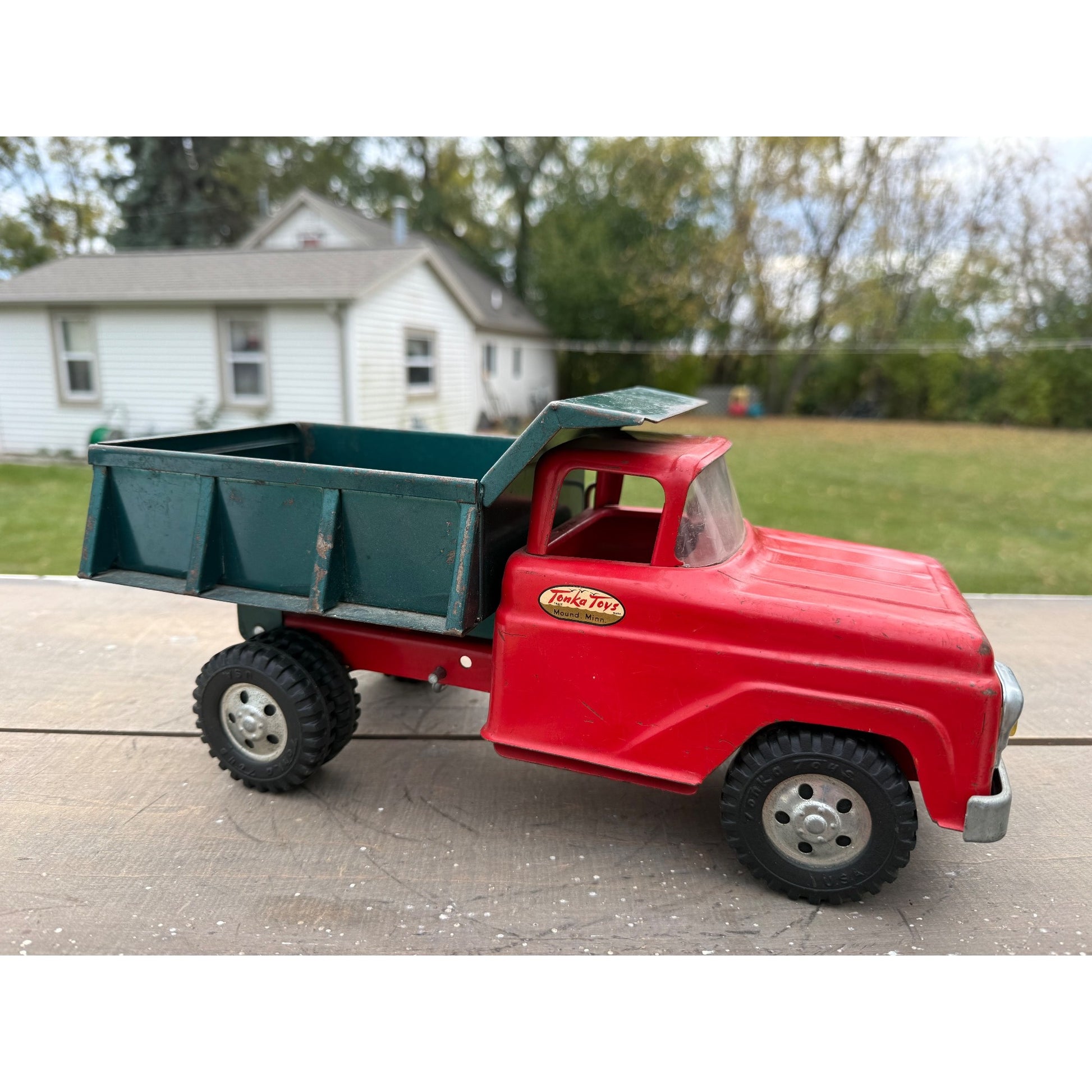 Vintage Tonka Dump Truck Red & Green 13.5" Pressed Steel Toy