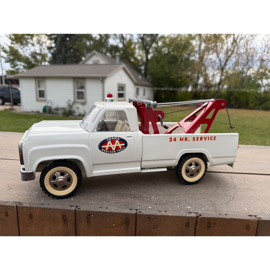 Vintage Tonka AA Wrecker Tow Truck Pressed Steel Toy - Great!