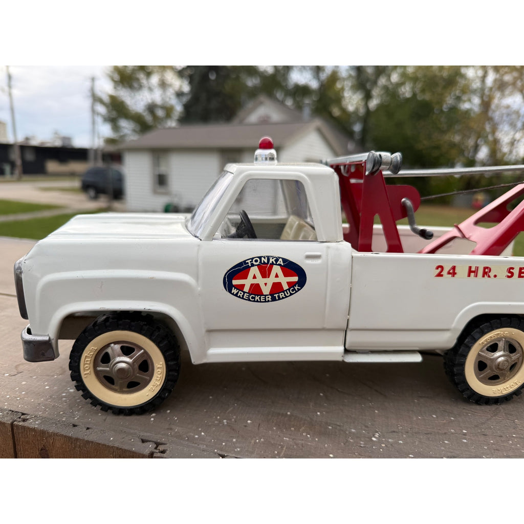 Vintage Tonka AA Wrecker Tow Truck Pressed Steel Toy - Great!