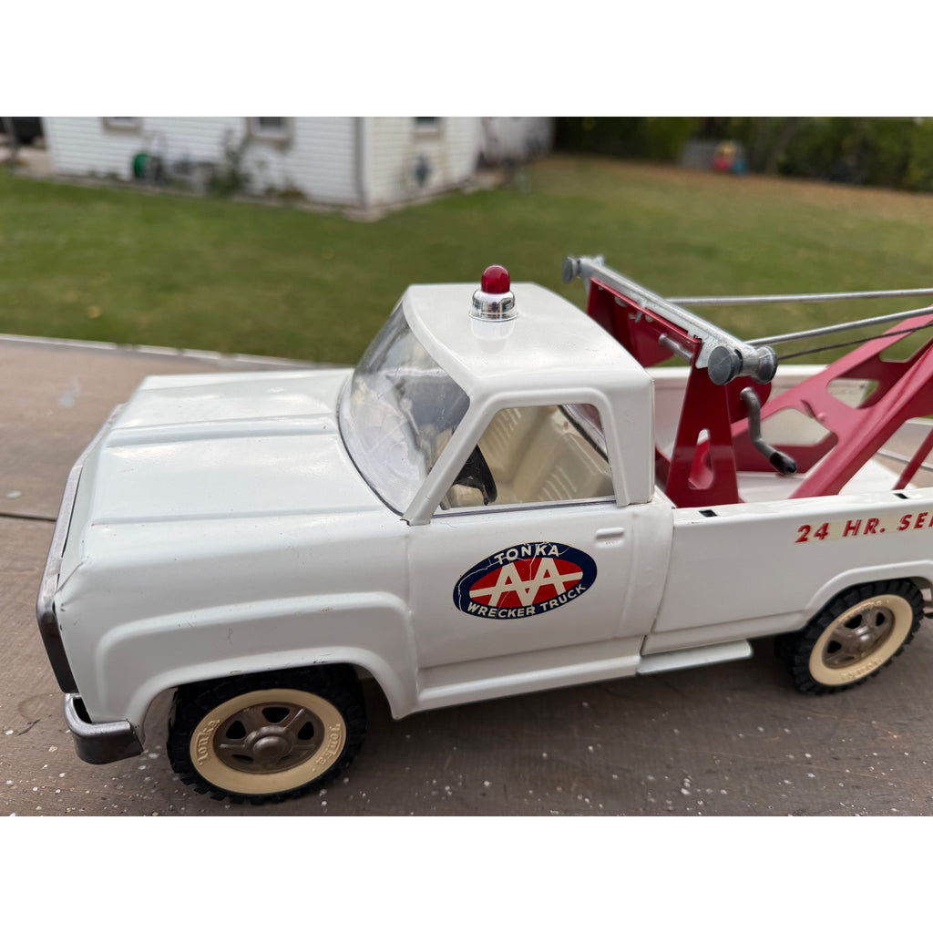 Vintage Tonka AA Wrecker Tow Truck Pressed Steel Toy - Great!