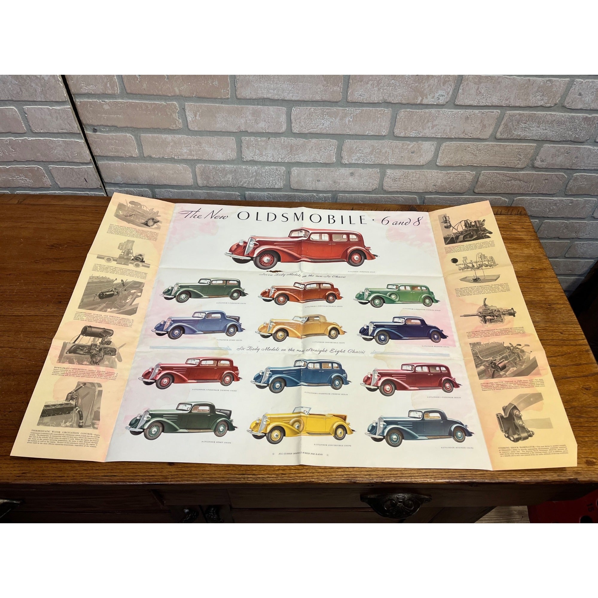 1933 OLDSMOBILE "6 and 8" Car Dealer Showroom Sales Fold-Out Poster Brochure