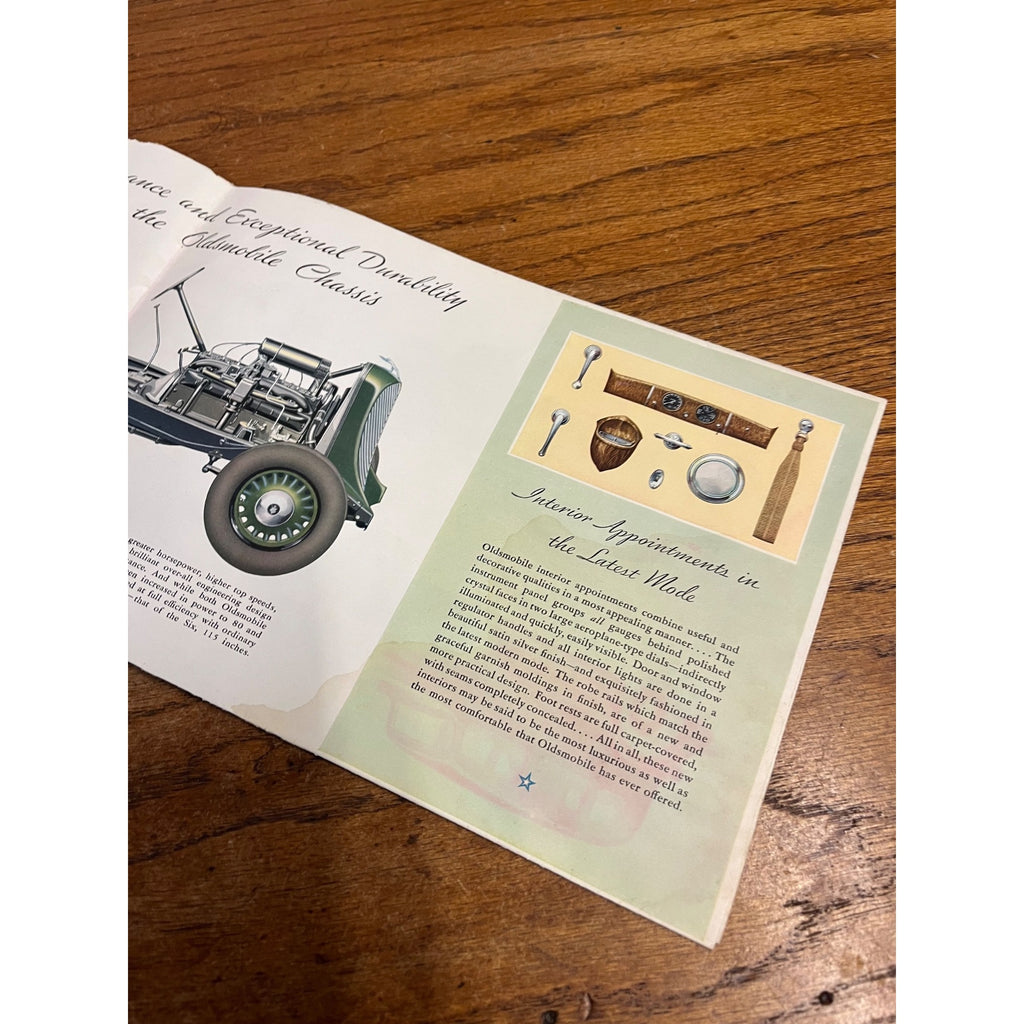 1933 OLDSMOBILE "6 and 8" Car Dealer Showroom Sales Fold-Out Poster Brochure