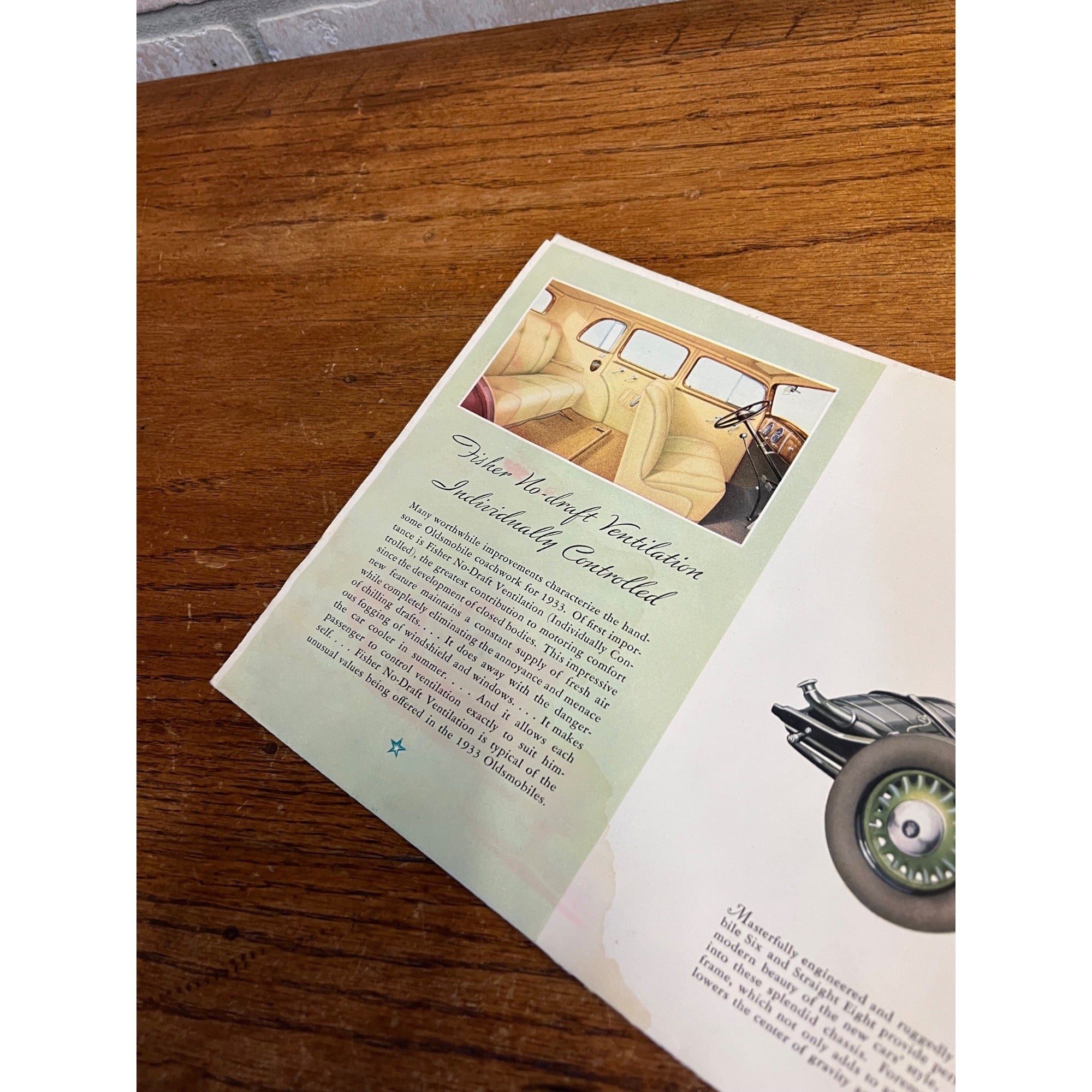 1933 OLDSMOBILE "6 and 8" Car Dealer Showroom Sales Fold-Out Poster Brochure