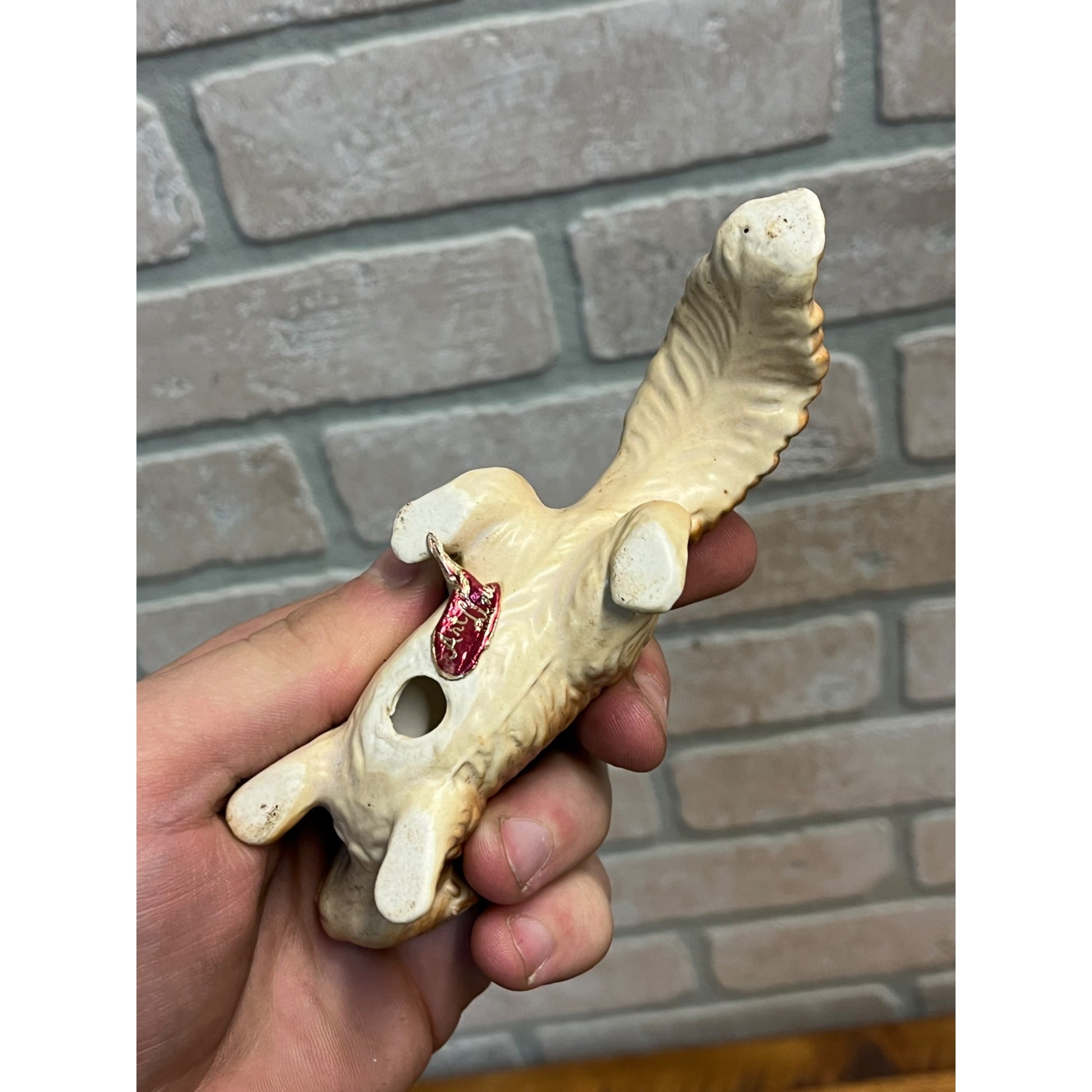 Vintage Art Line Ceramic Long Tailed Squirrels Salt and Pepper Shakers Japan