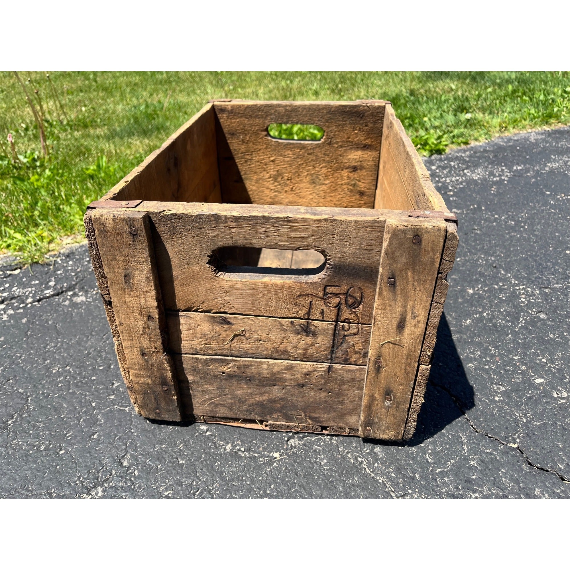 RARE Vintage Jung Pilsner Beer Crate Random Lake Wisconsin Wis WI
